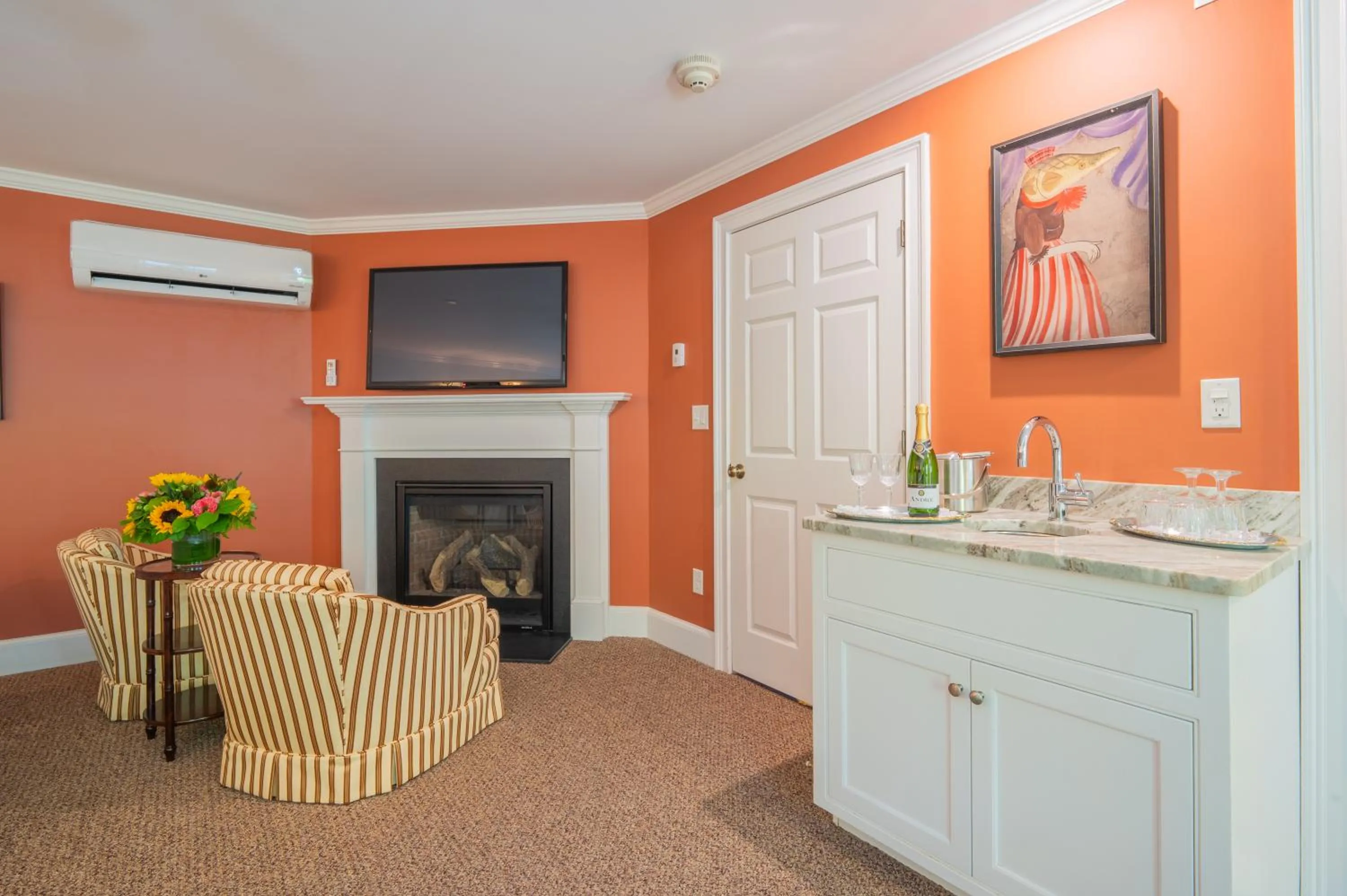 Kitchen or kitchenette in The Winstead Inn