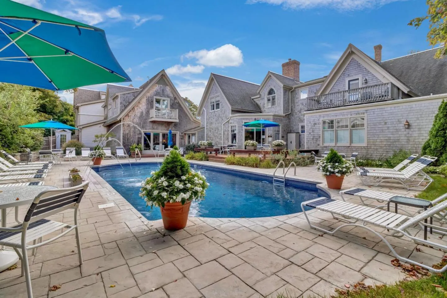 Swimming pool in The Winstead Inn