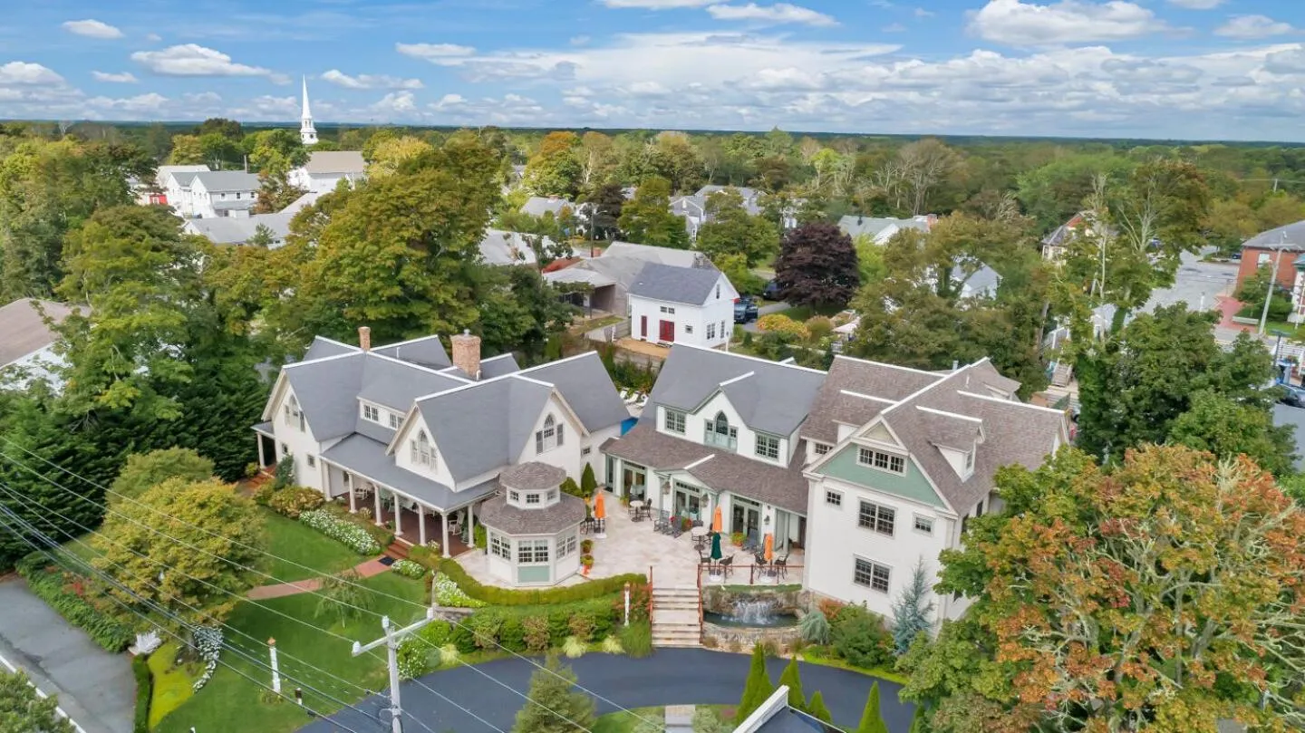 Property building in The Winstead Inn