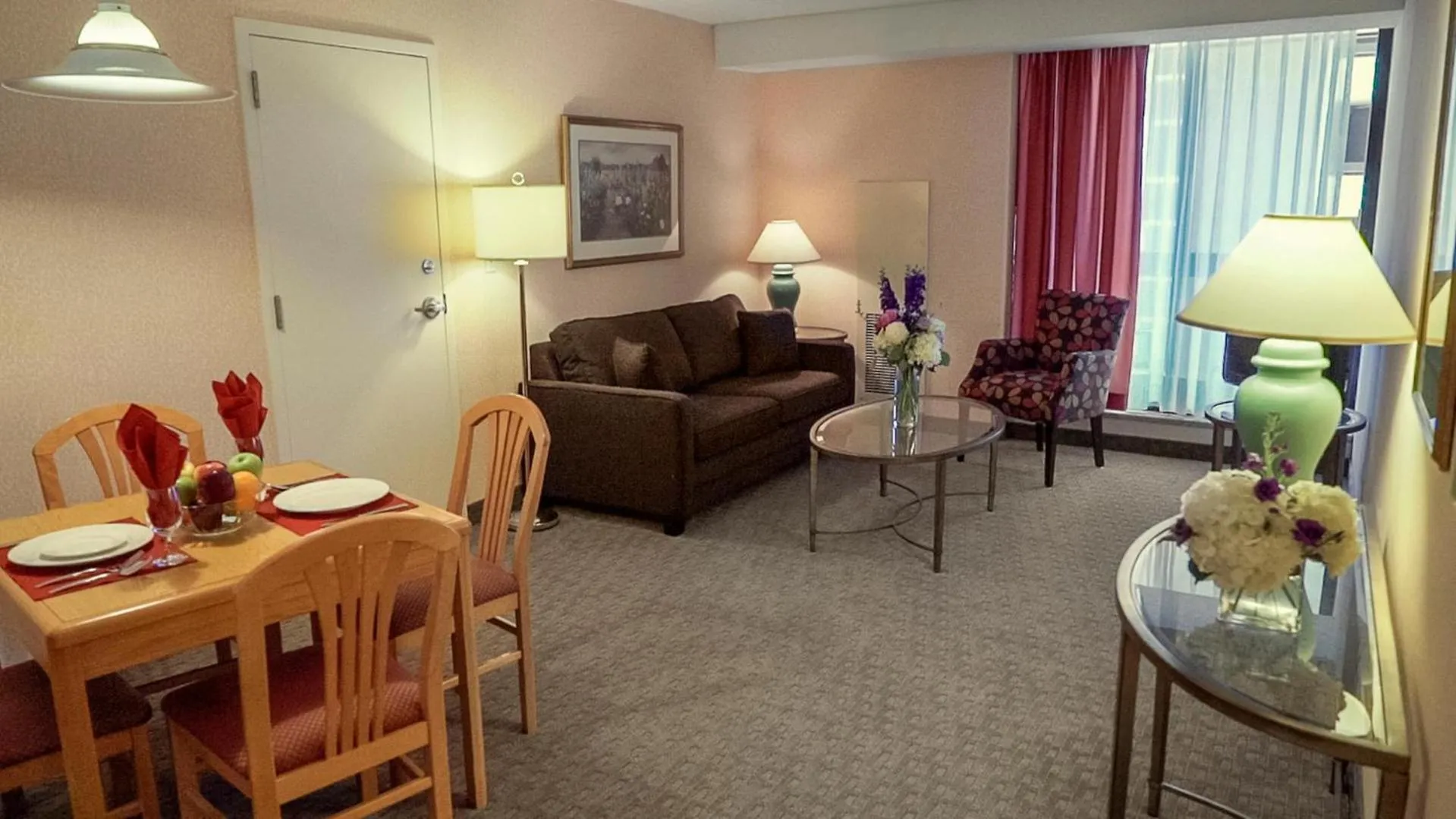 Living room in Cartier Place Suite Hotel