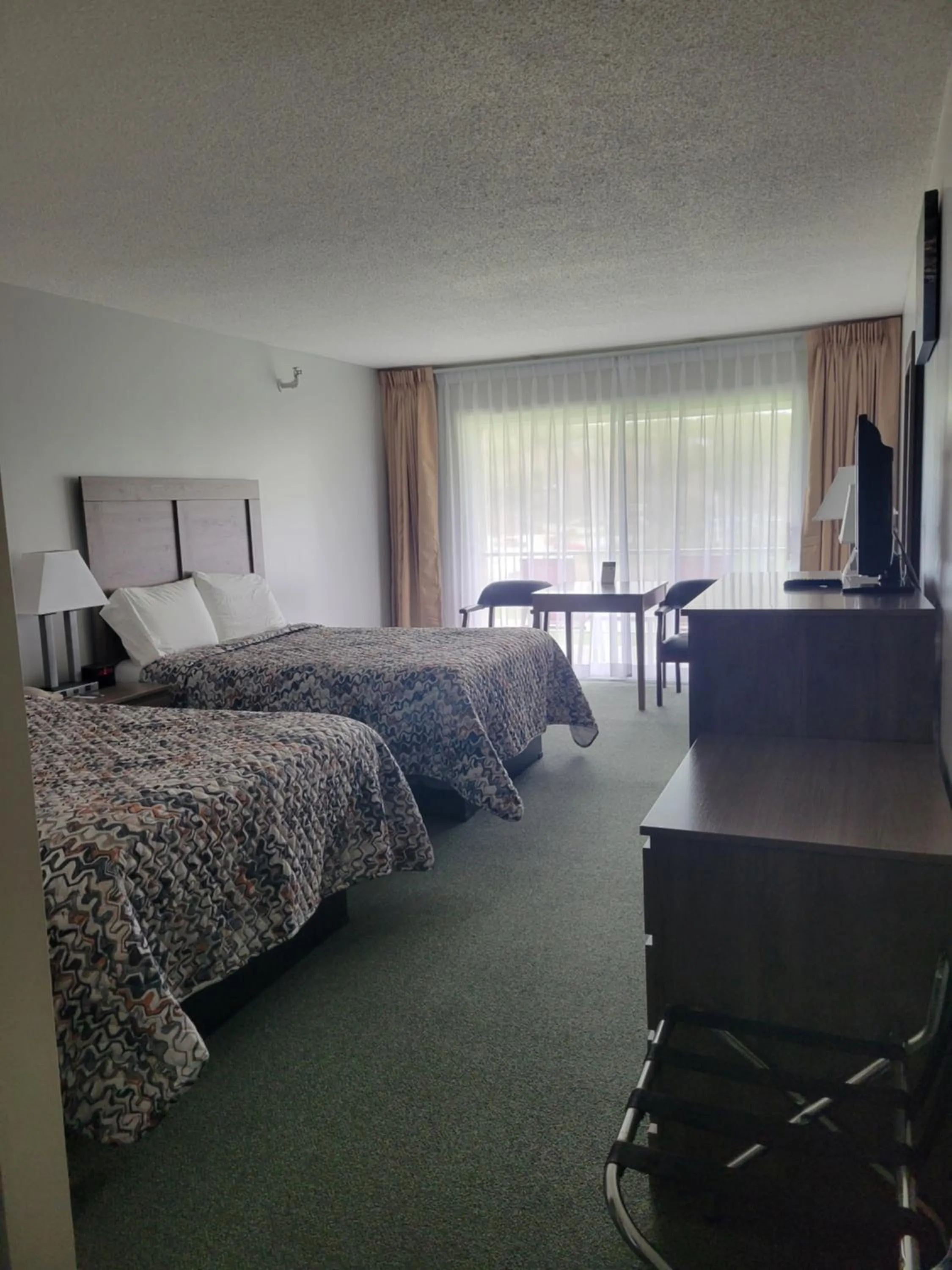 Photo of the whole room, Bed in Kimball Terrace Inn