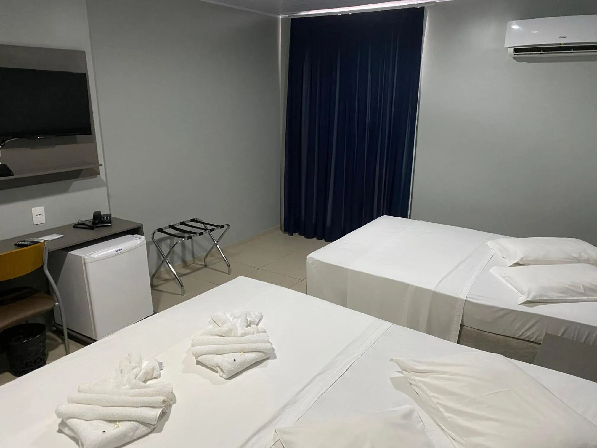 Bed in Hotel Aquarius