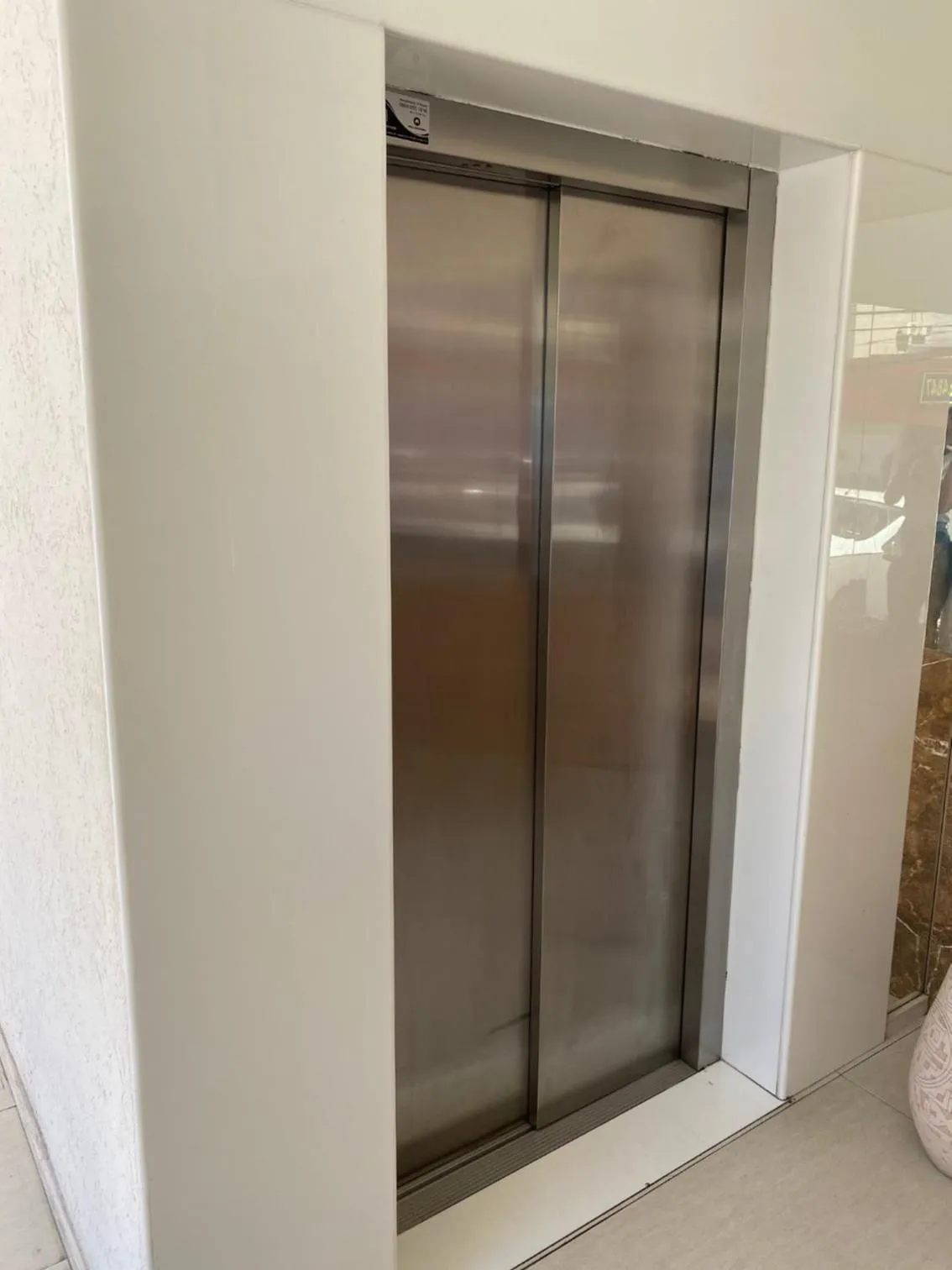 elevator in Hotel Aquarius