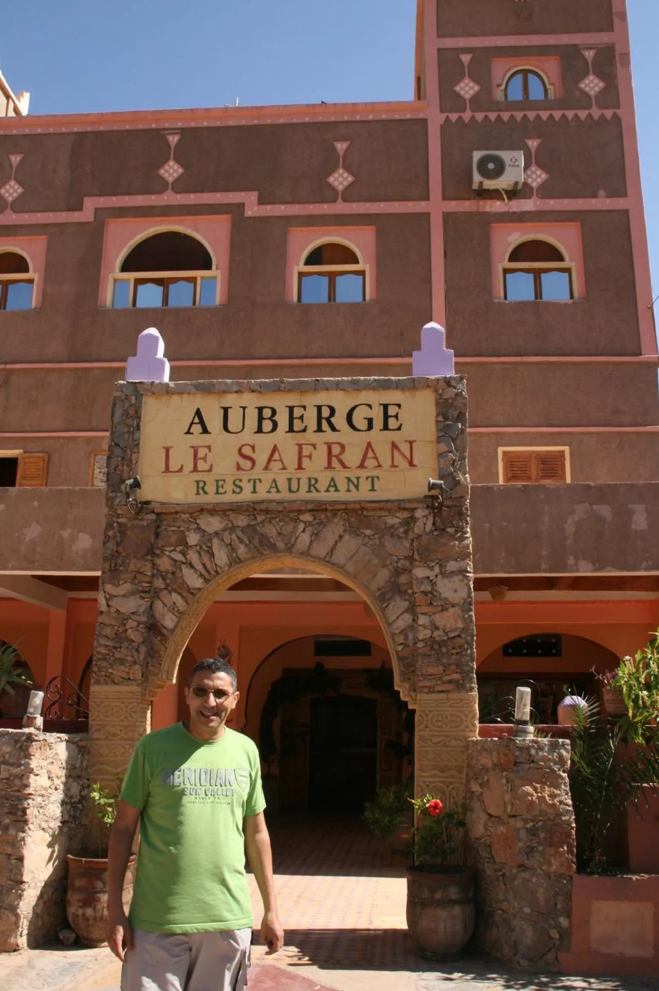 Facade/entrance in Auberge Restaurant le Safran