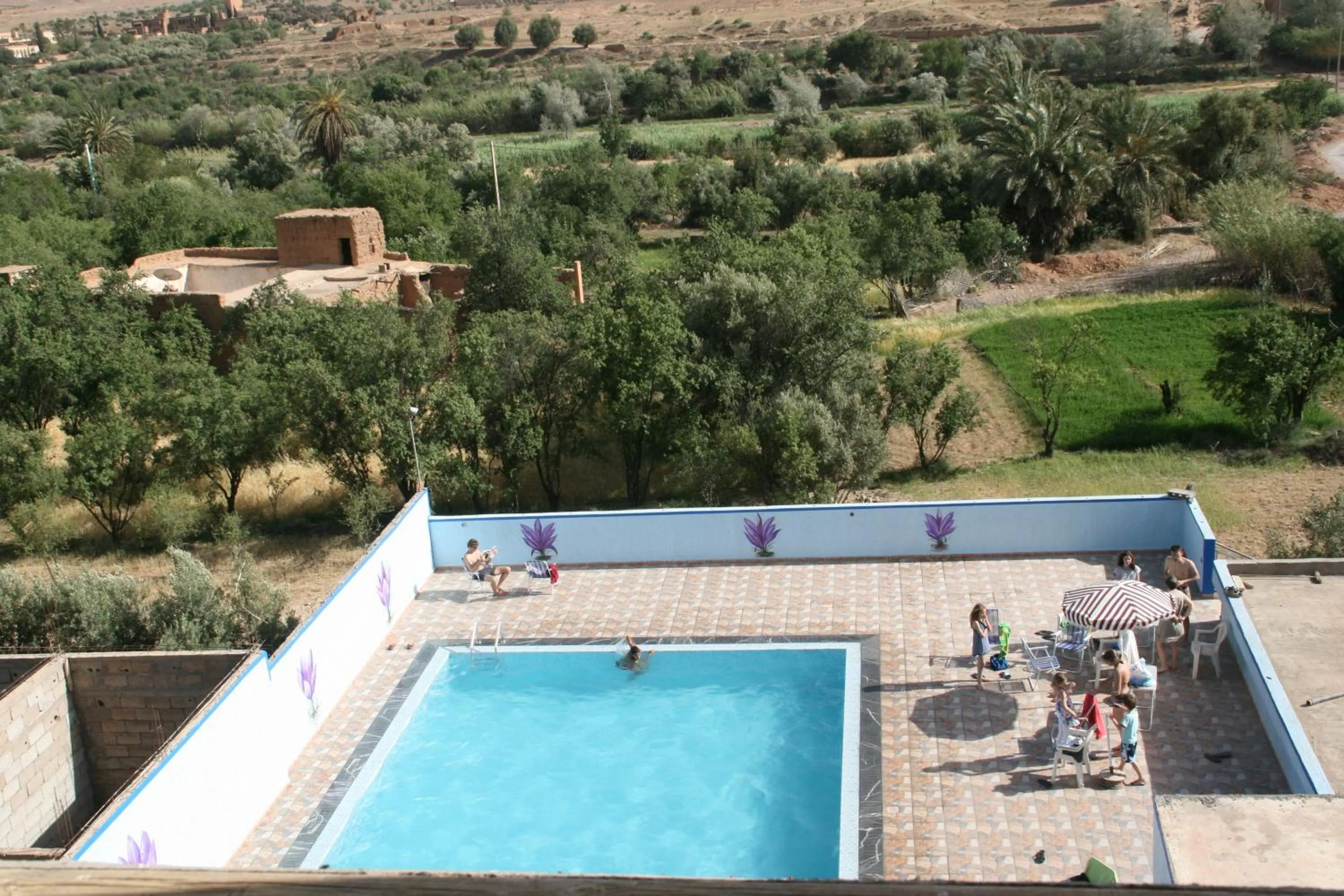 Swimming pool in Auberge Restaurant le Safran