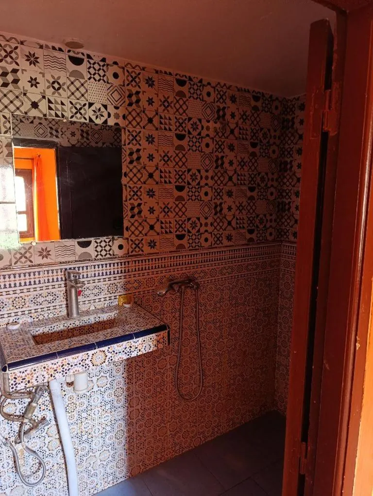 Shower in Auberge Restaurant le Safran