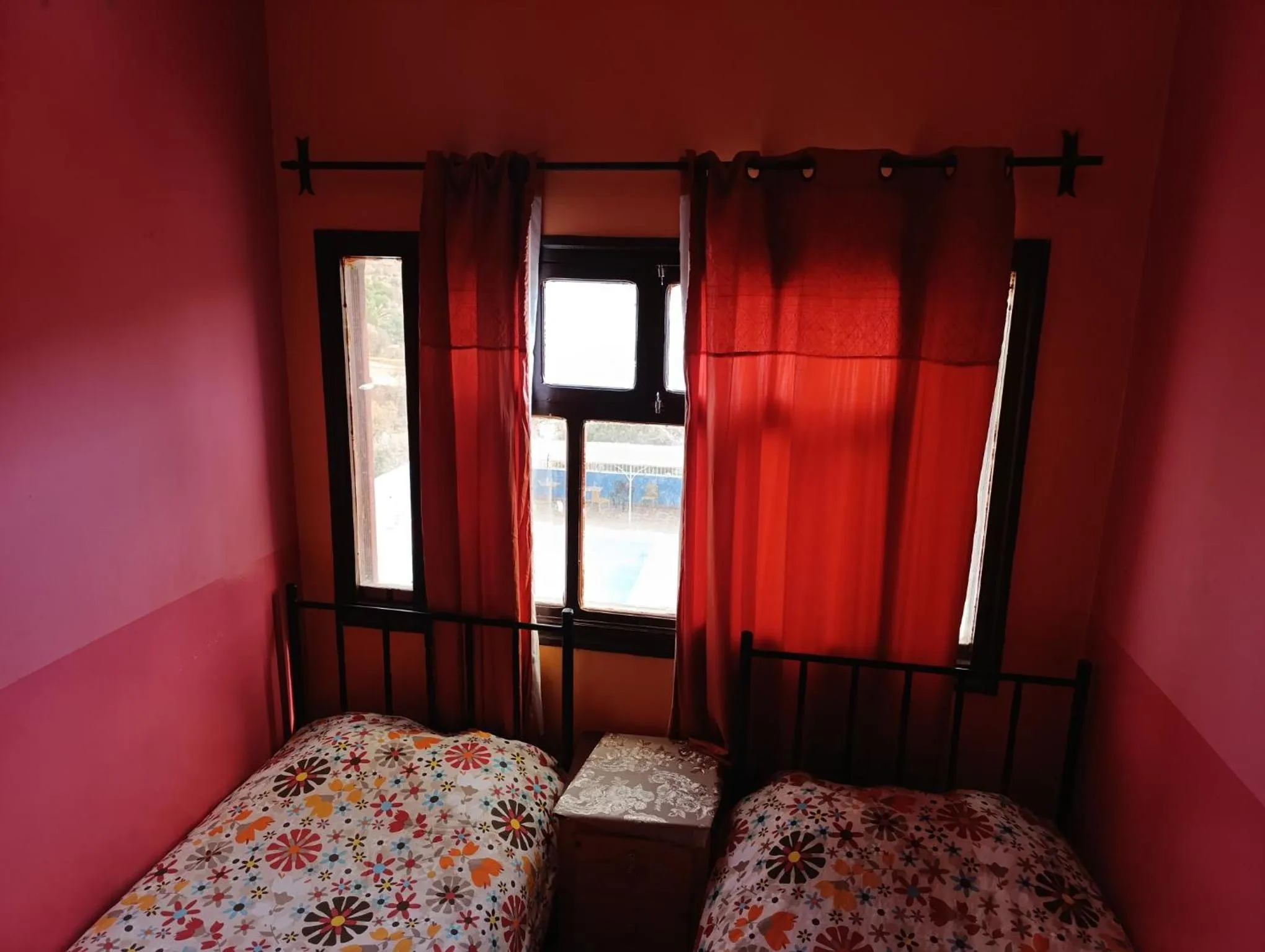 Bedroom, Bed in Auberge Restaurant le Safran