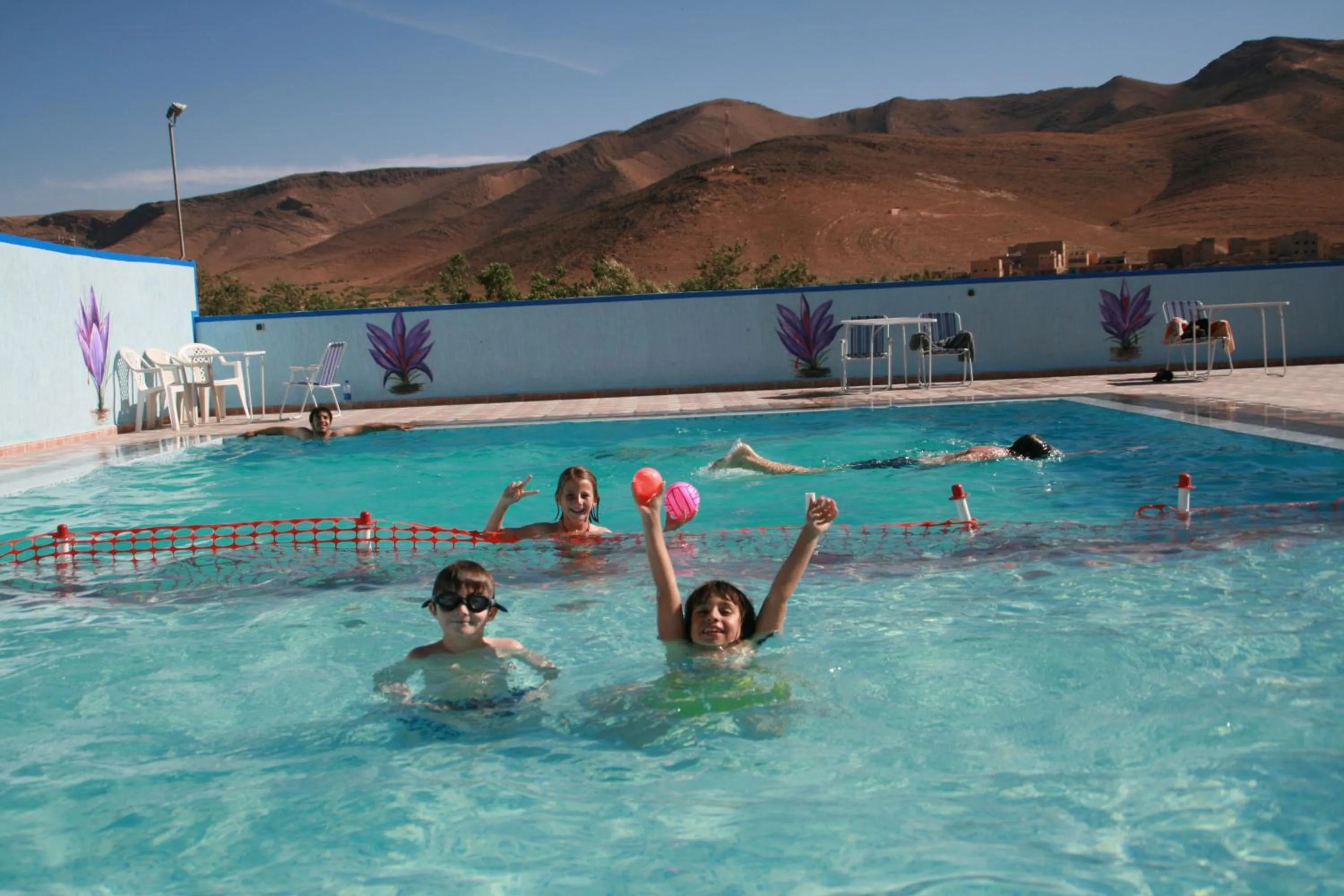 Swimming pool in Auberge Restaurant le Safran