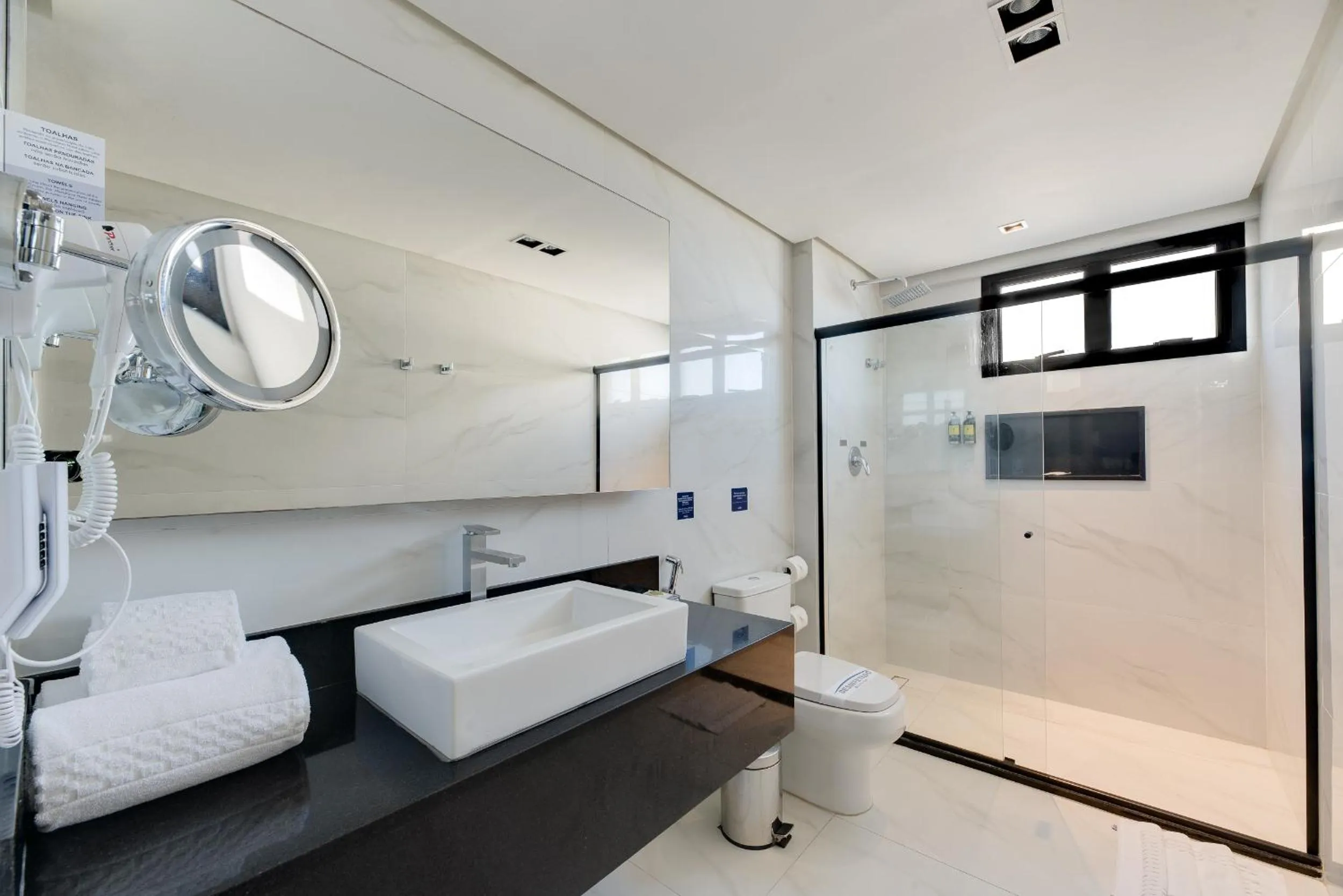 Bathroom in Meridiano Hotel