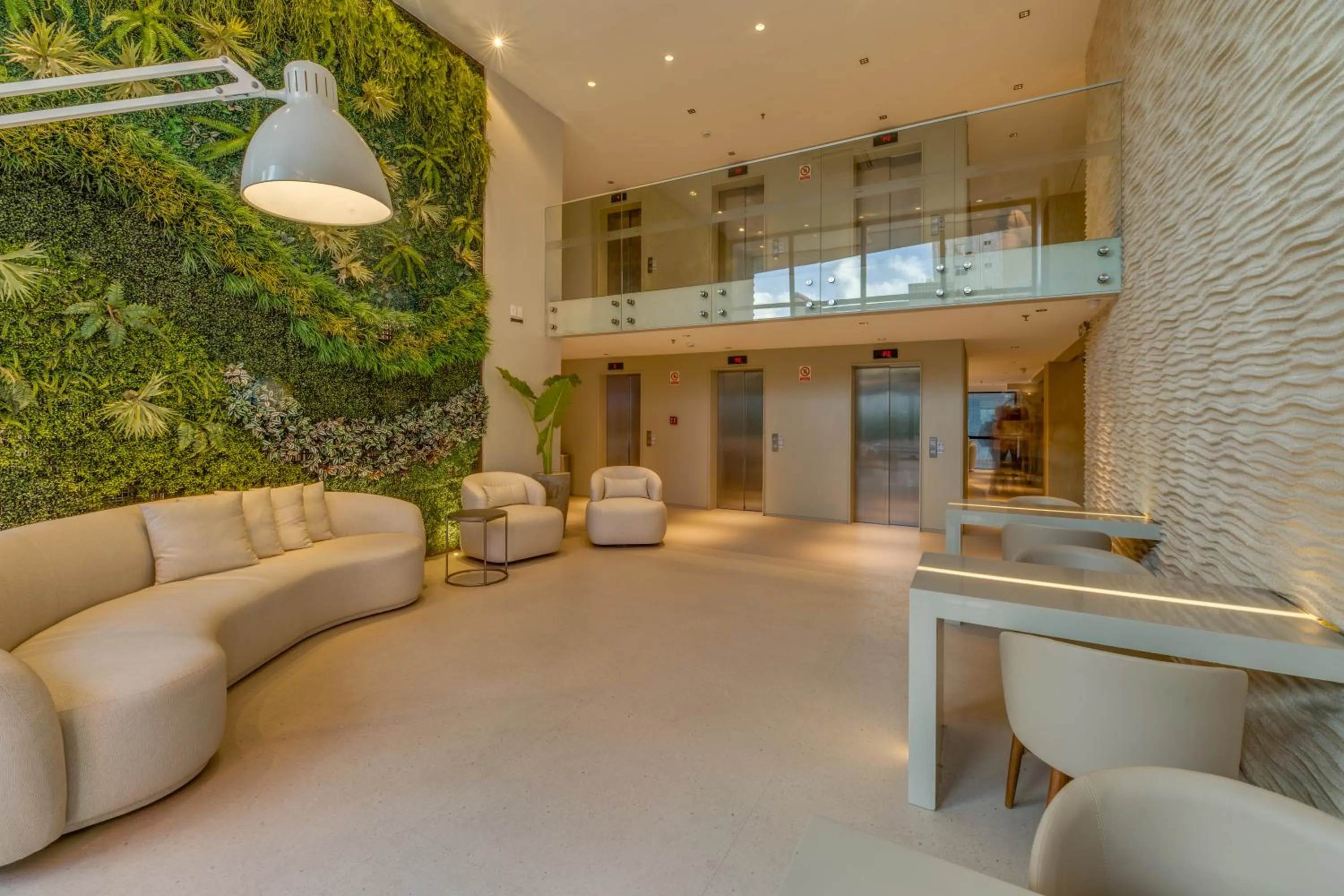 Lobby or reception in Meridiano Hotel