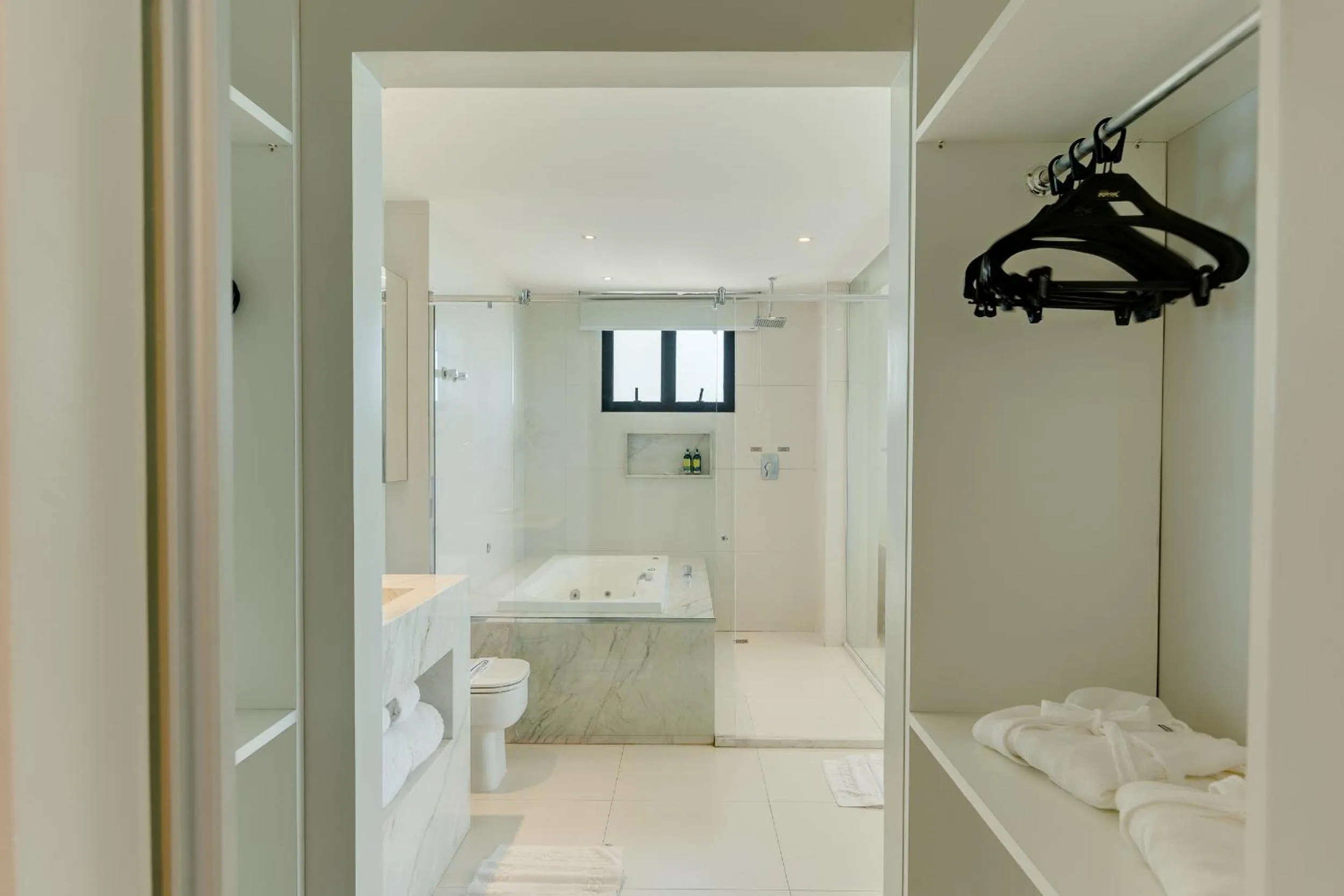 Bathroom in Meridiano Hotel