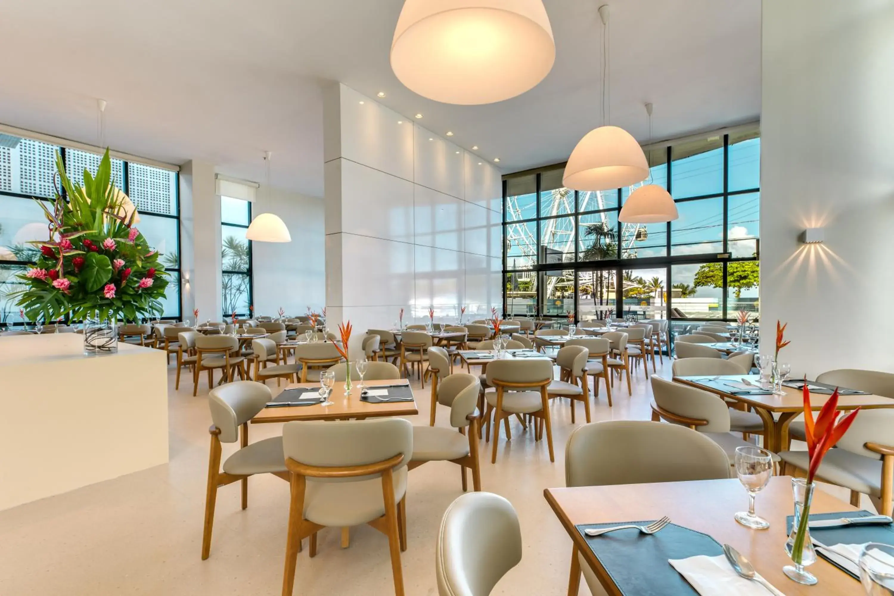 Restaurant/places to eat in Meridiano Hotel Restaurant/places to eat in Meridiano Hotel