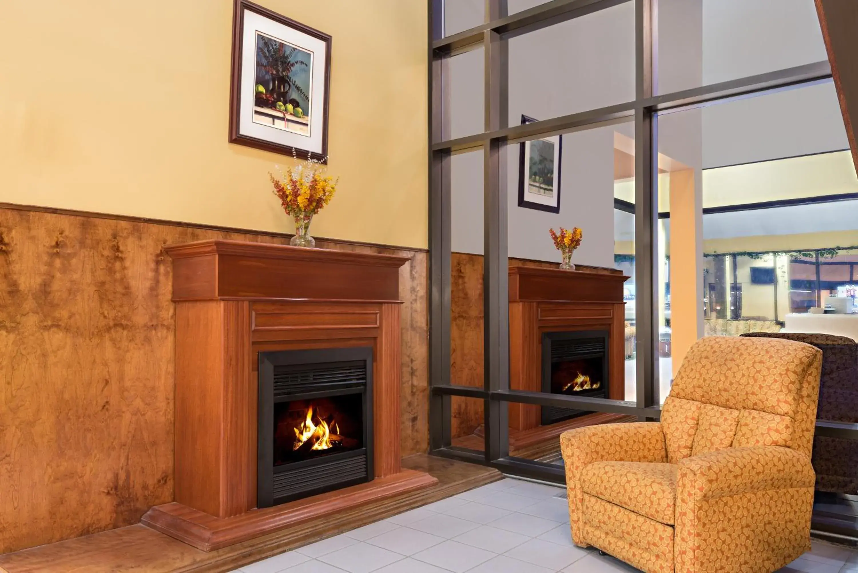 Lobby or reception in Days Inn by Wyndham Indianapolis Northeast Lobby or reception in Days Inn by Wyndham Indianapolis Northeast