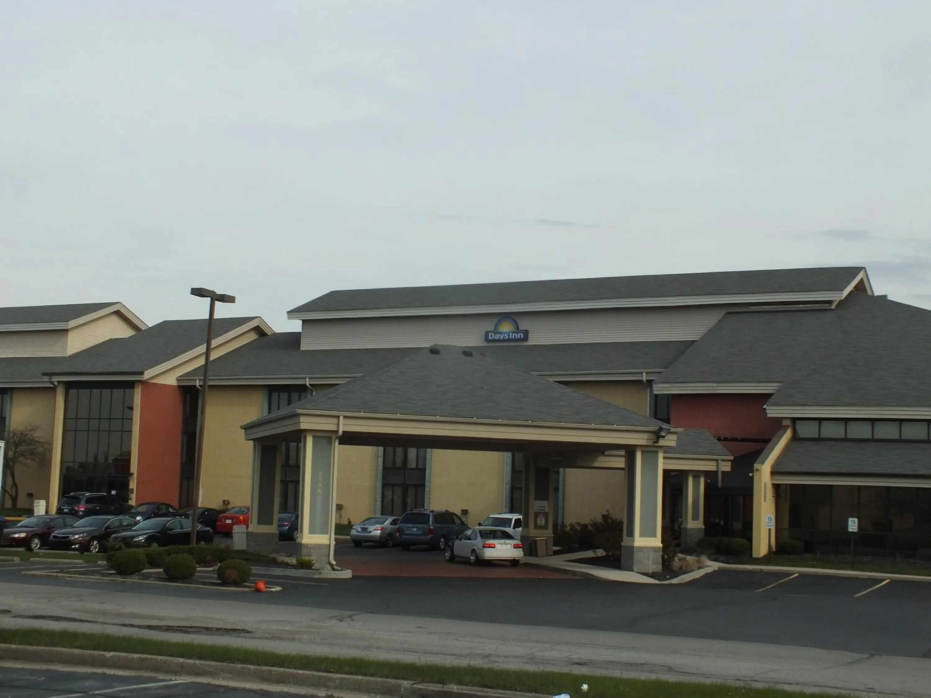 Property building in Days Inn by Wyndham Indianapolis Northeast