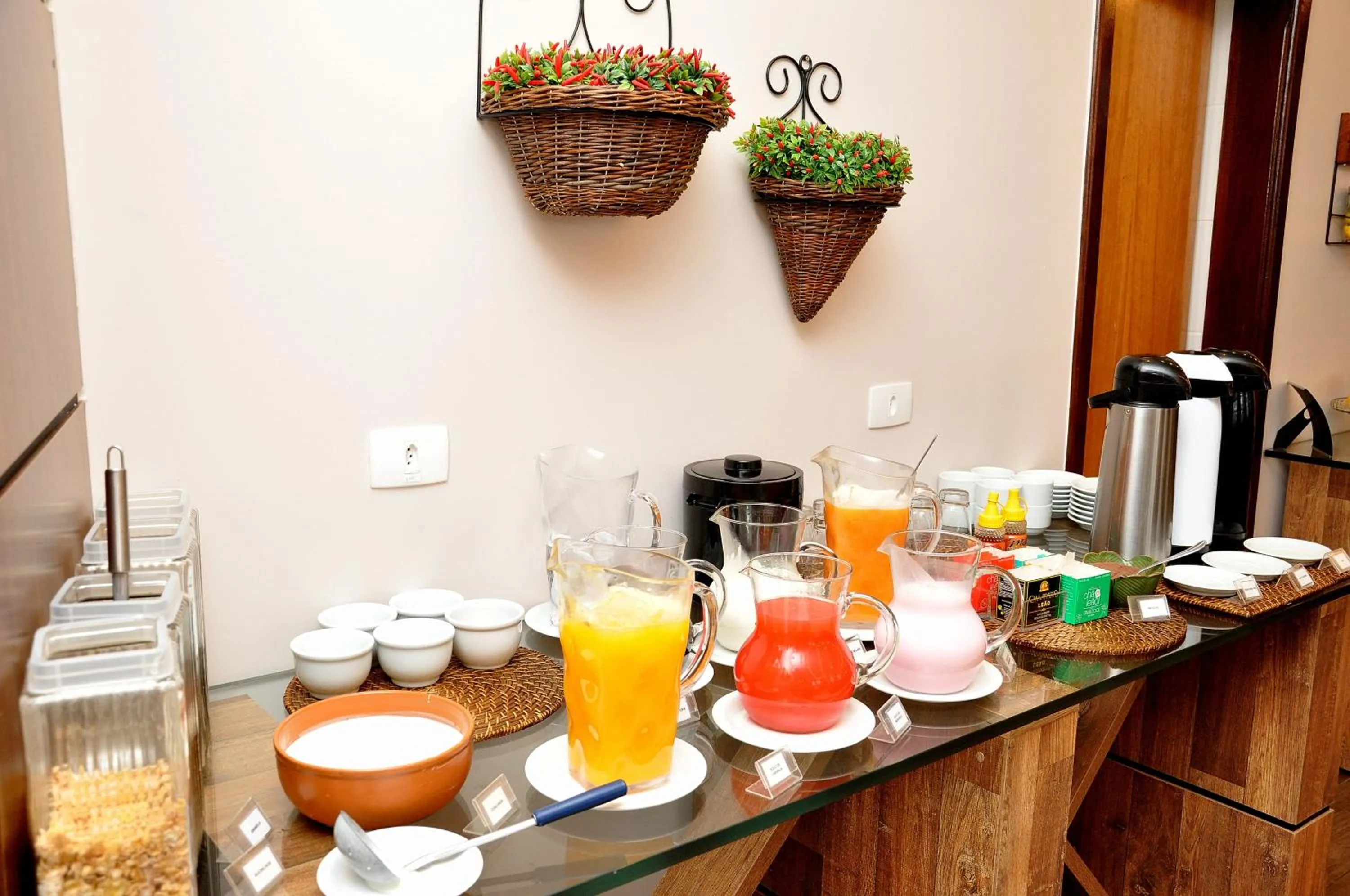 Food and drinks in Class Hotel Passos