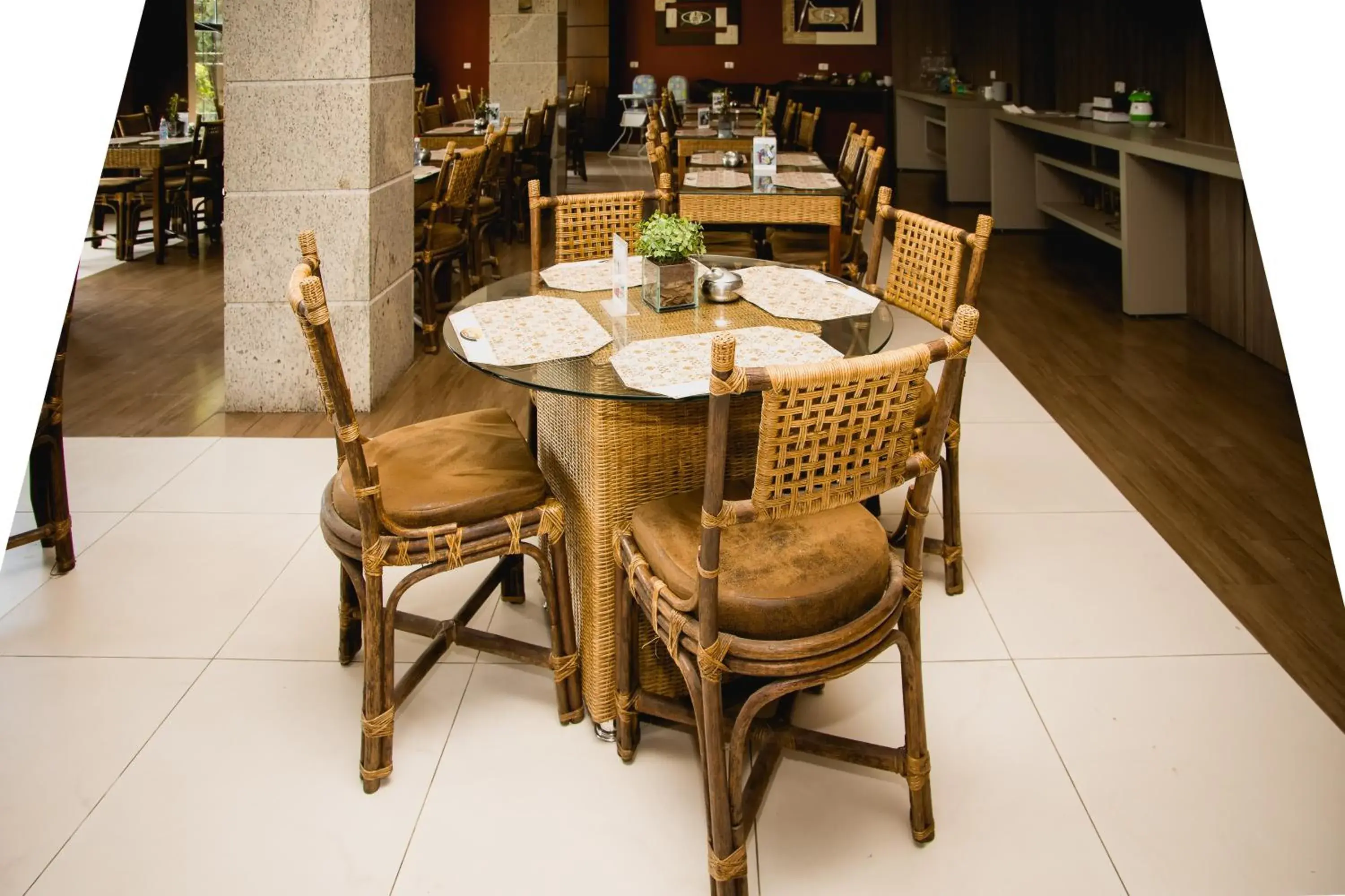 Restaurant/places to eat in Class Hotel Passos Restaurant/places to eat in Class Hotel Passos