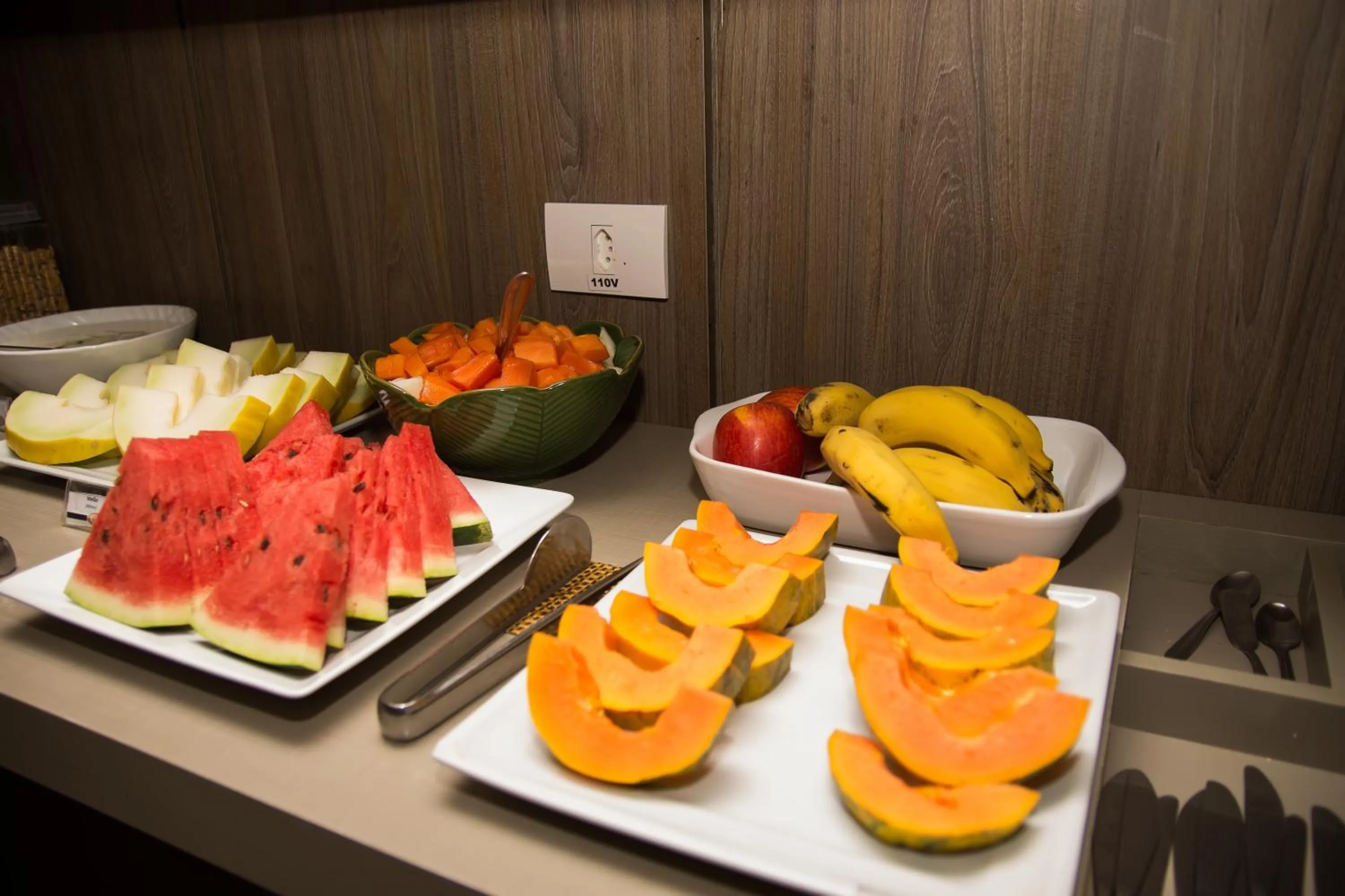 Food in Class Hotel Passos