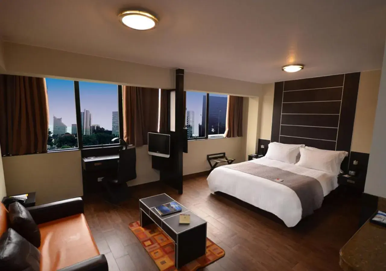 Photo of the whole room, Bed in qp Hotels Lima Photo of the whole room, Bed in qp Hotels Lima