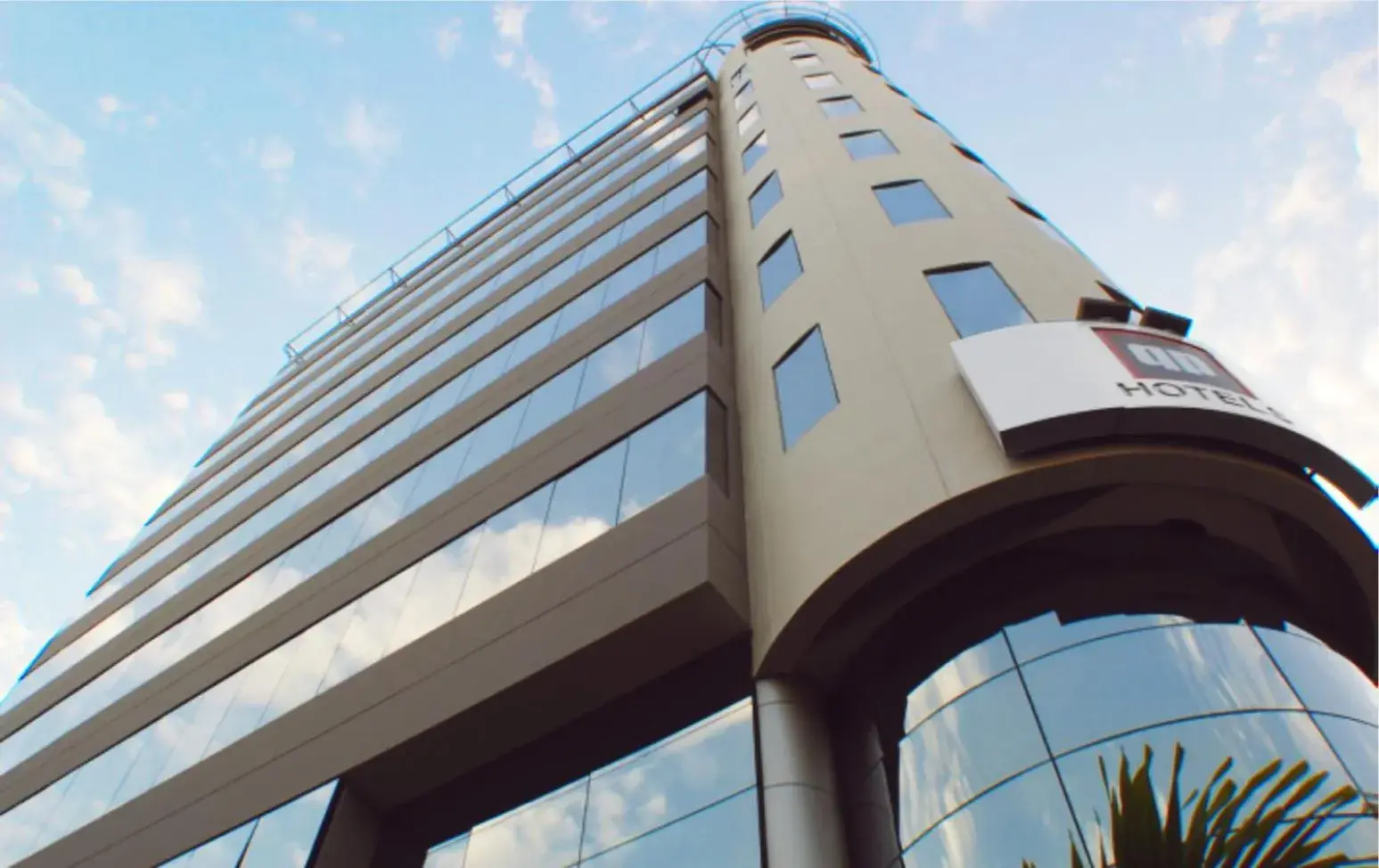 Property building in qp Hotels Lima Property building in qp Hotels Lima