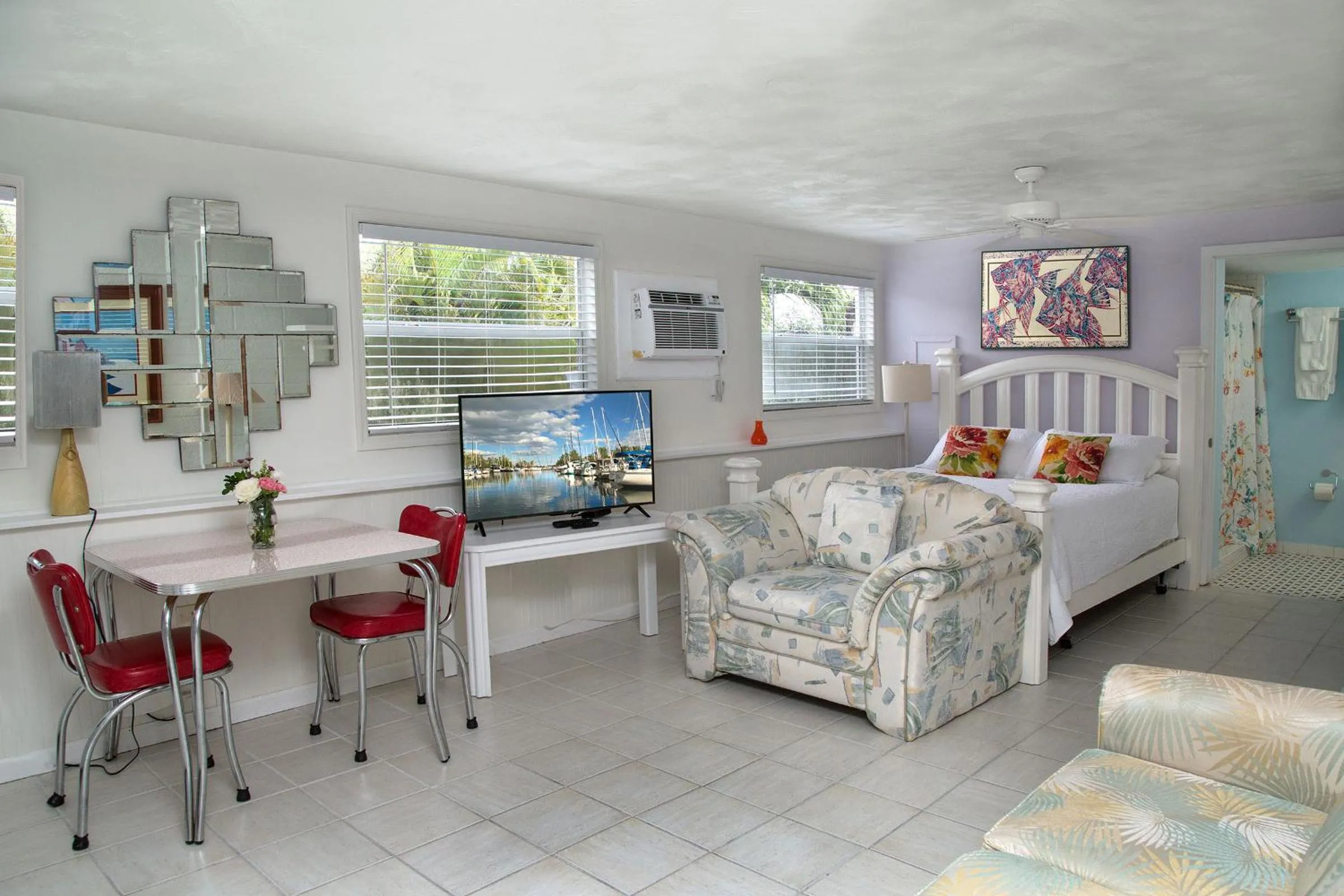 Bed in South Beach Place - Vero Beach