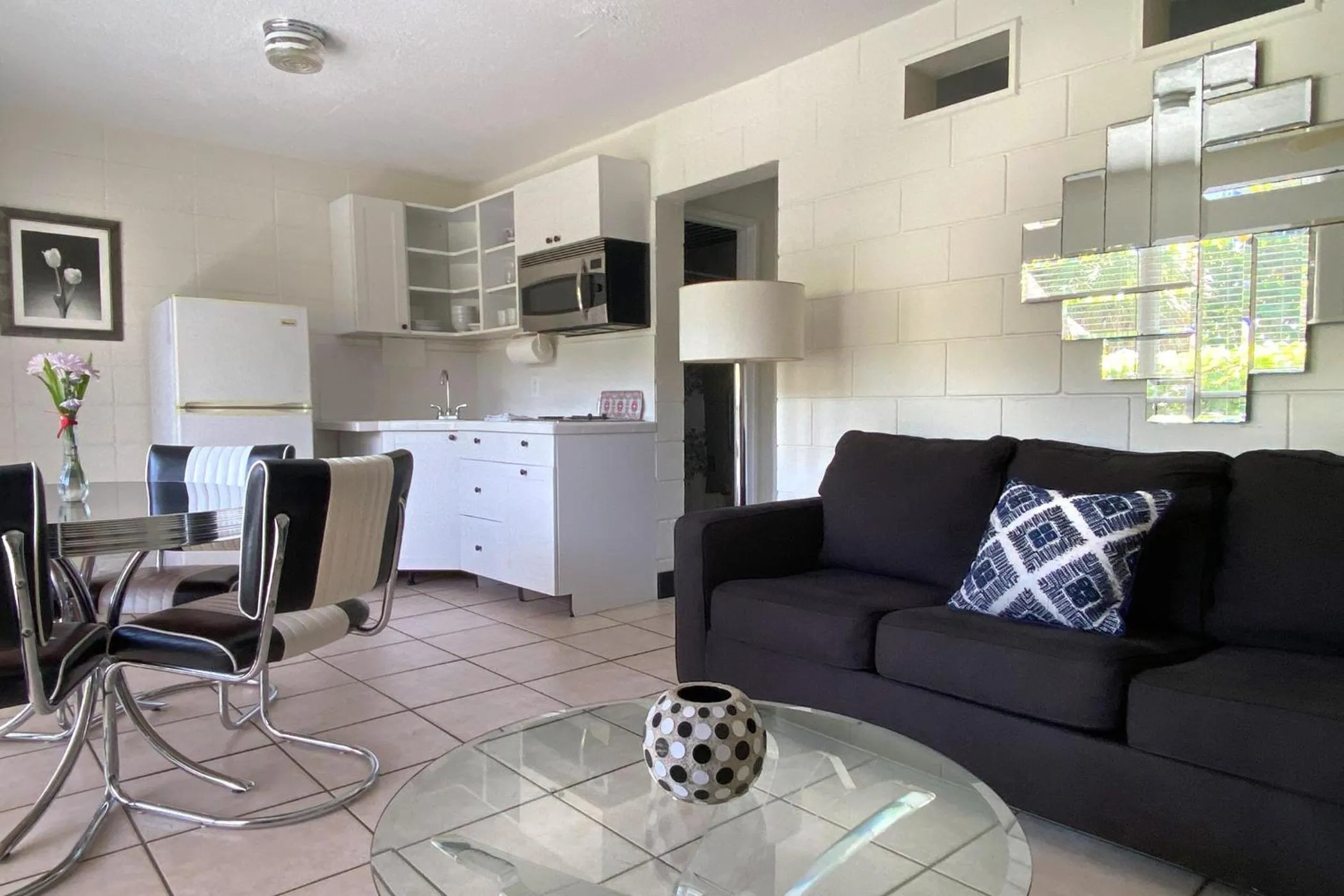 Kitchen or kitchenette in South Beach Place - Vero Beach