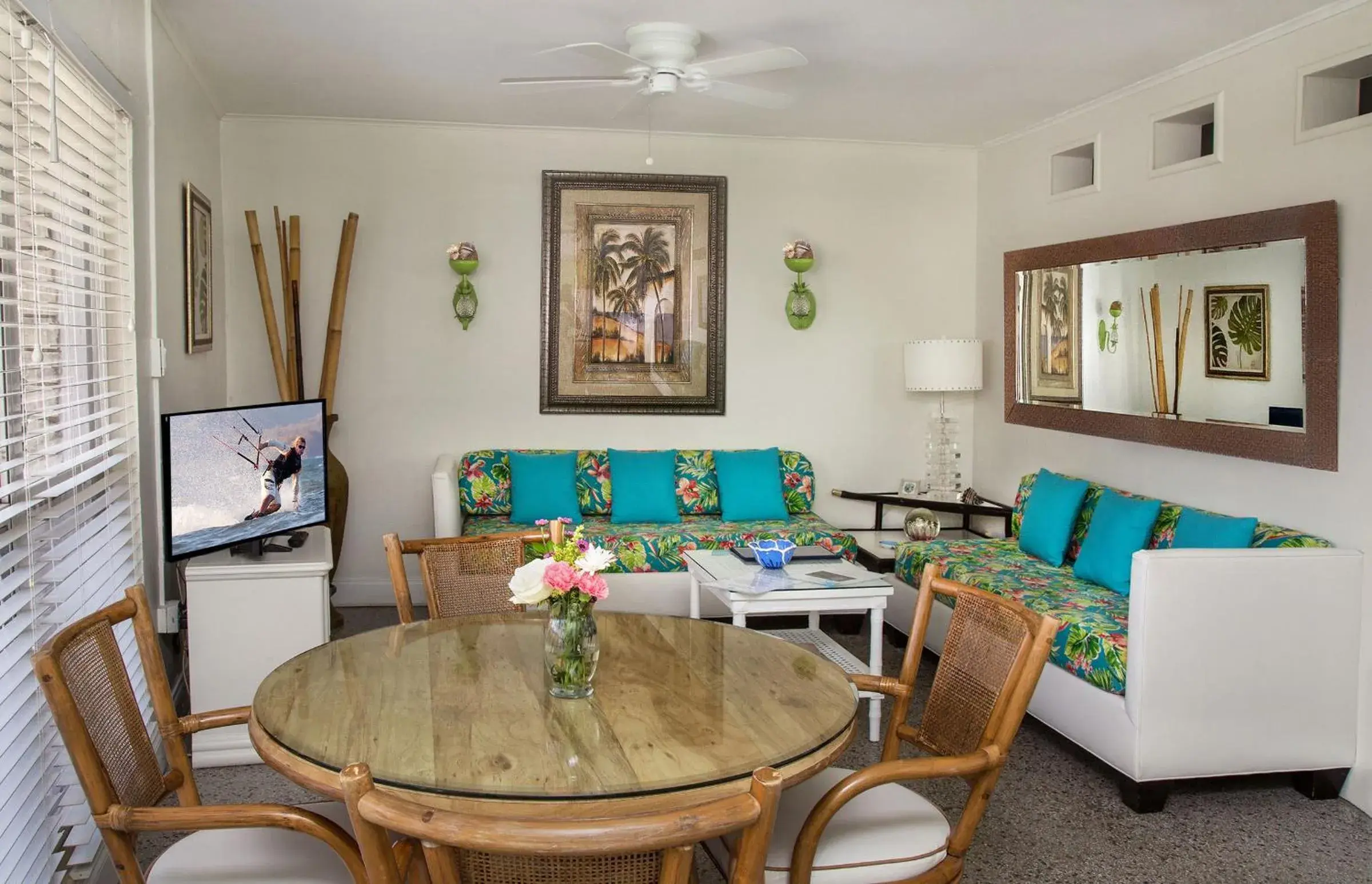 King Suite with Pool View in South Beach Place - Vero Beach King Suite with Pool View in South Beach Place - Vero Beach