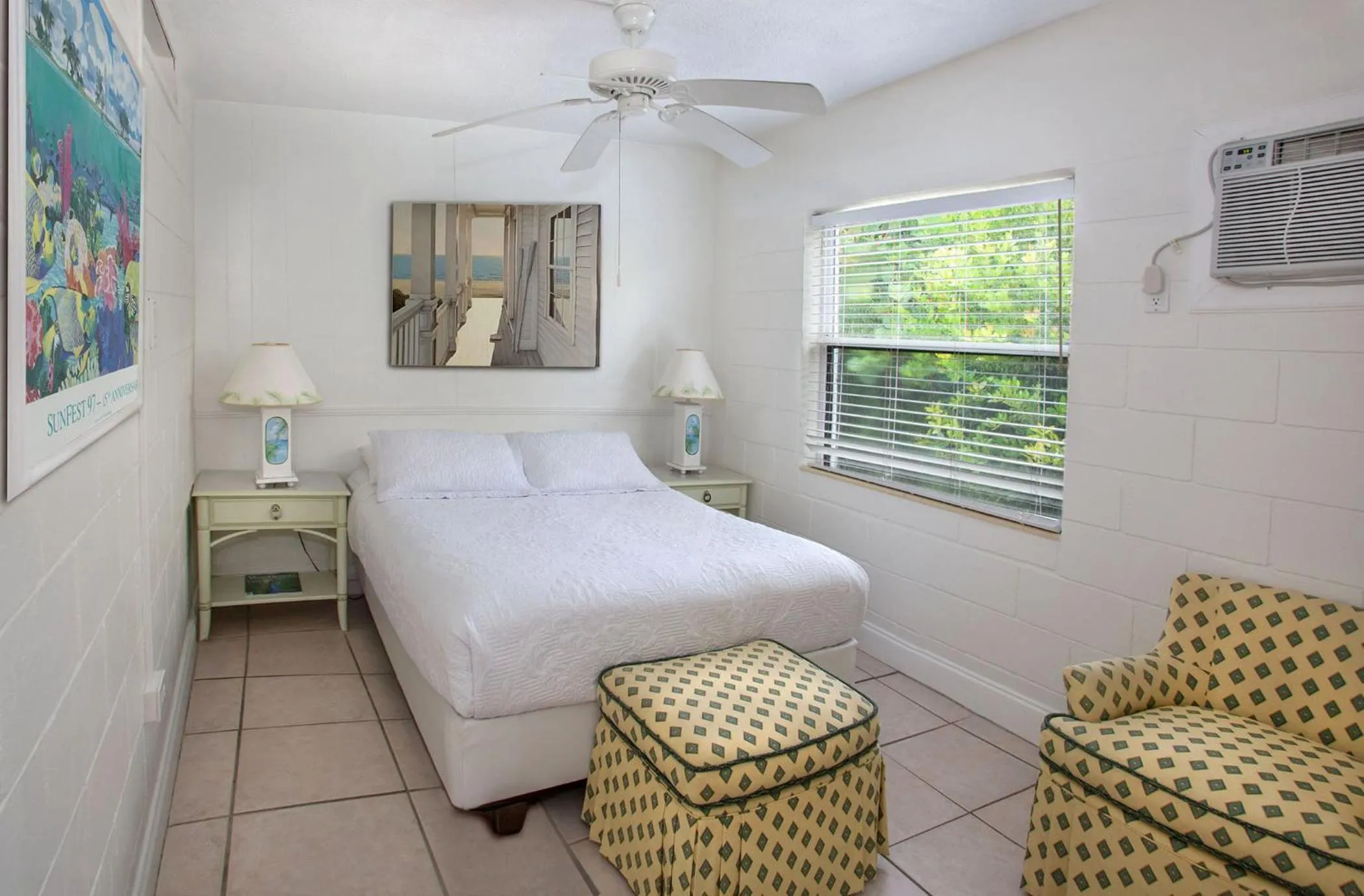 Bed in South Beach Place - Vero Beach