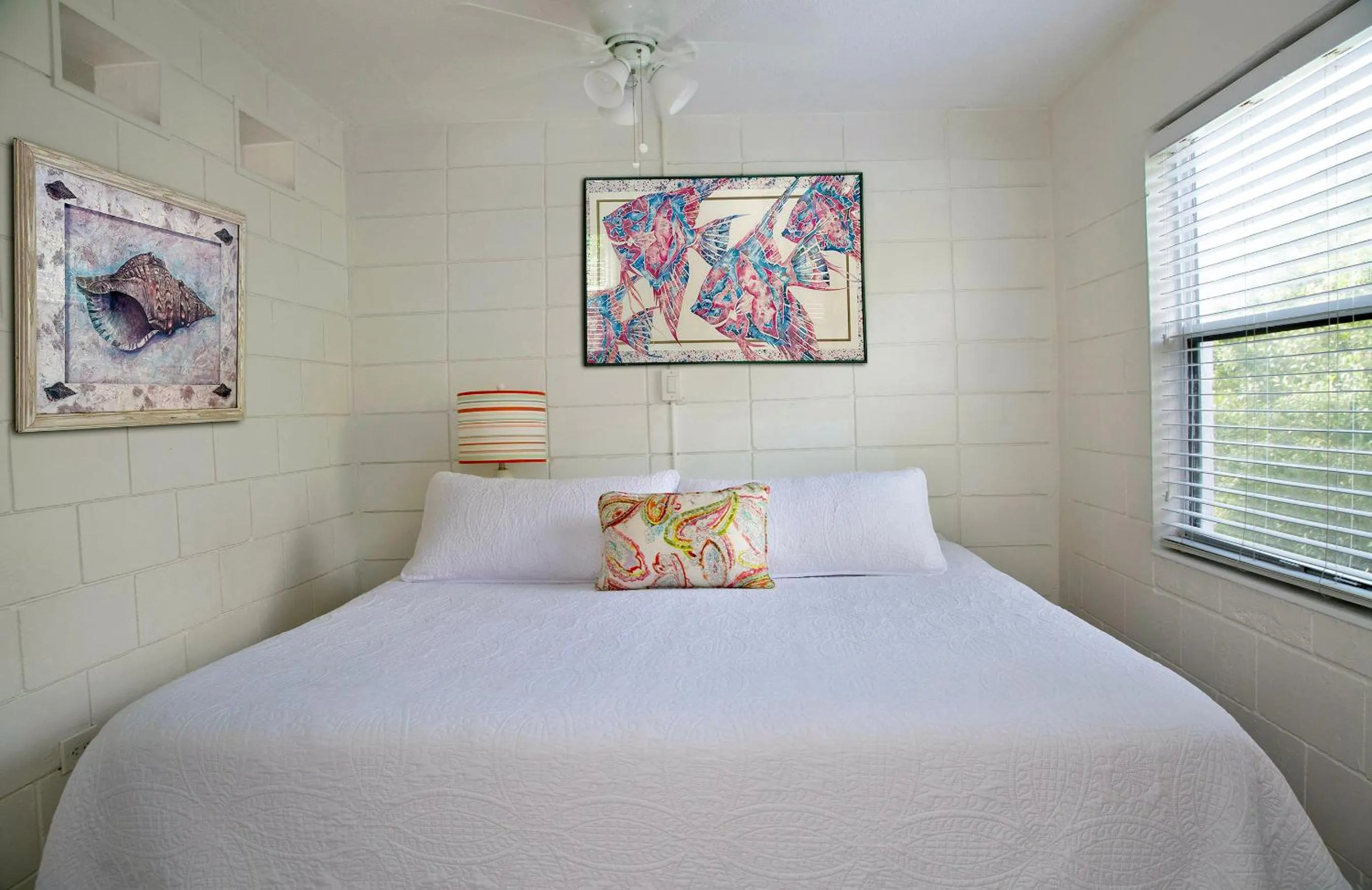 Bed in South Beach Place - Vero Beach