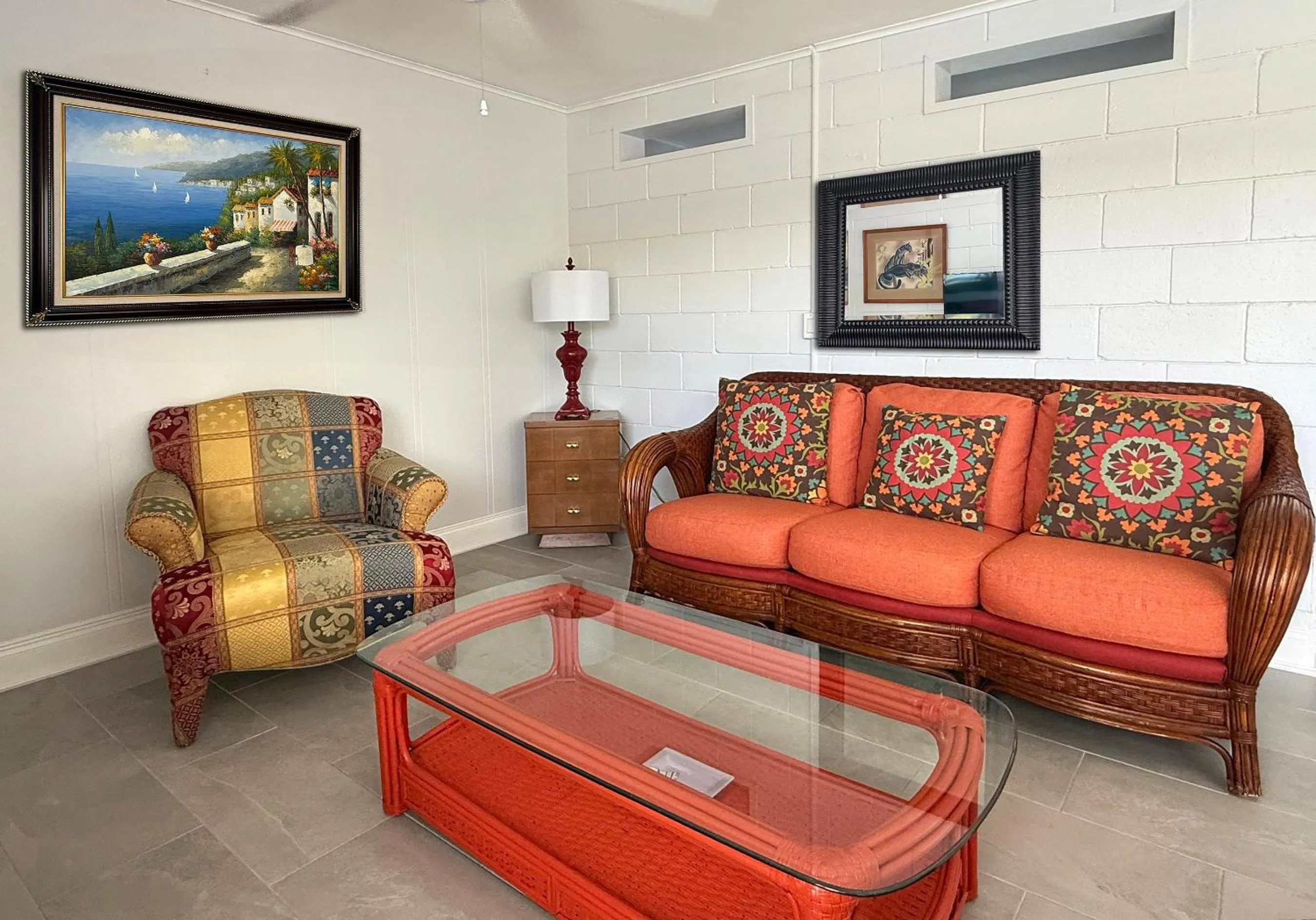 Seating area in South Beach Place - Vero Beach