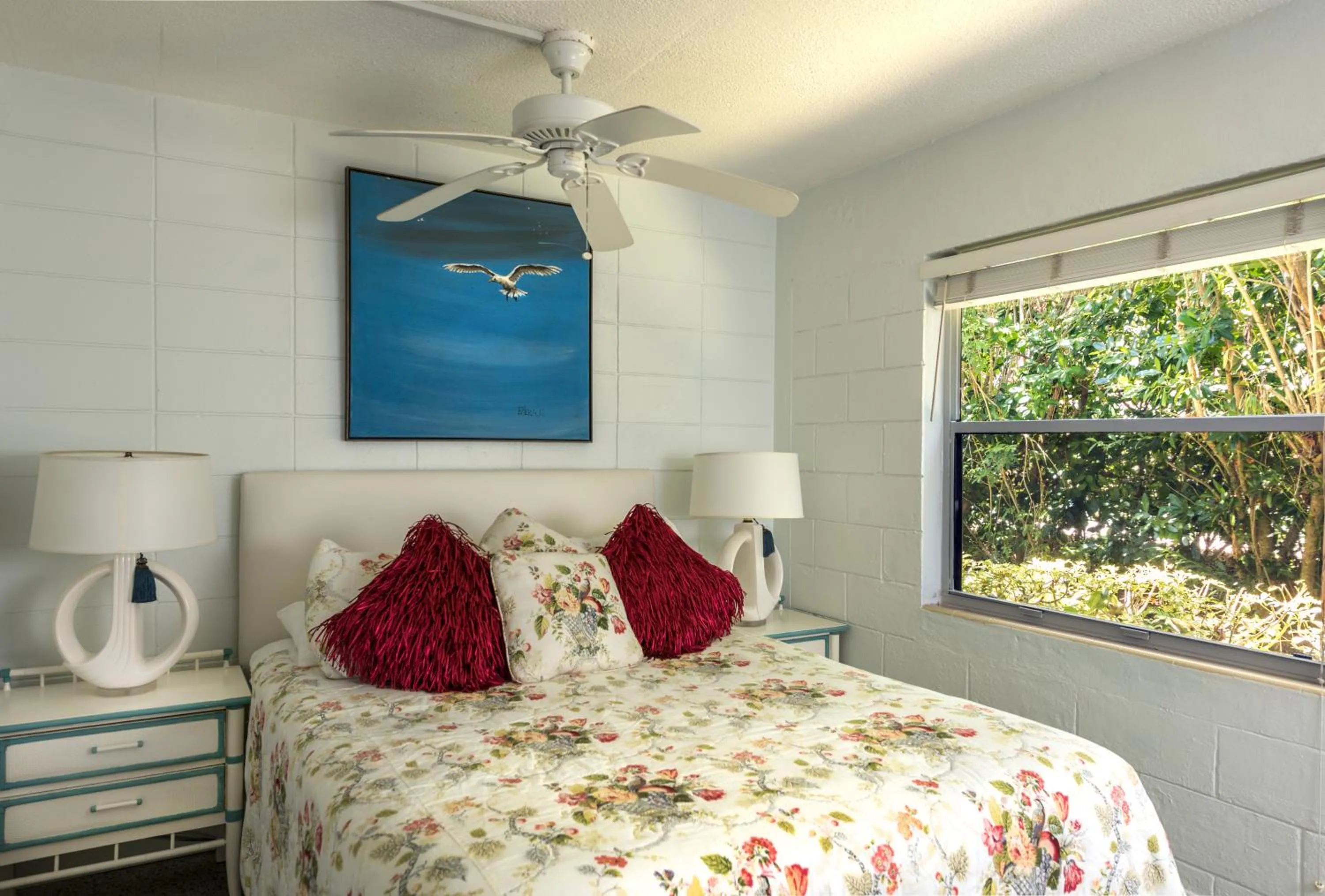Bed in South Beach Place - Vero Beach