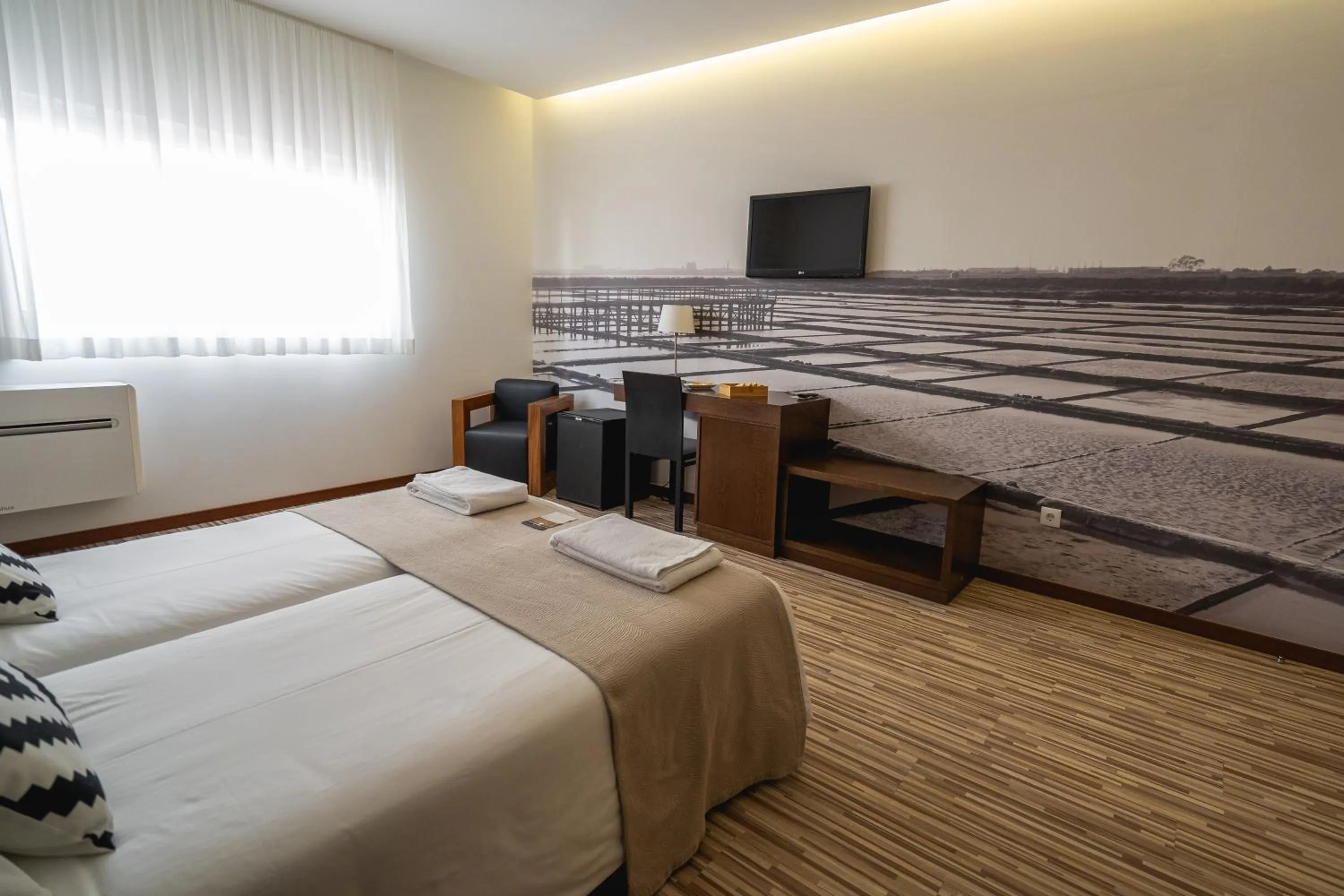 TV and multimedia, Bed in Hotel Farol