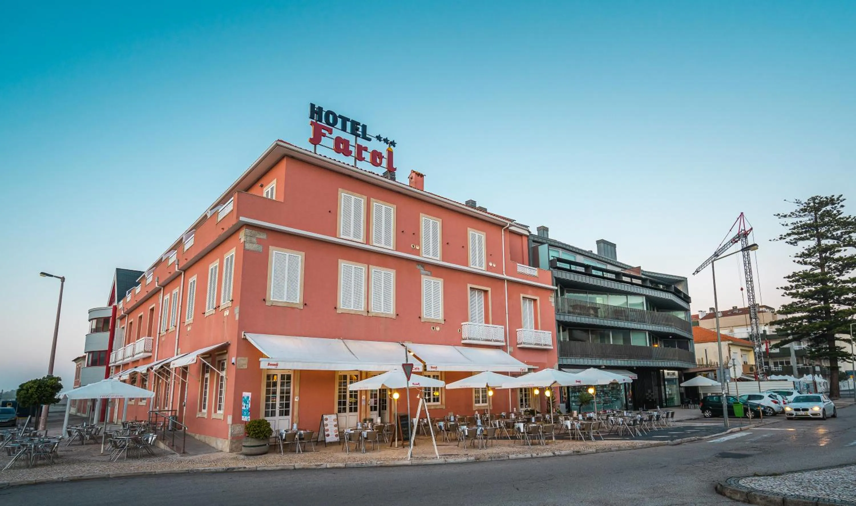 Property building in Hotel Farol