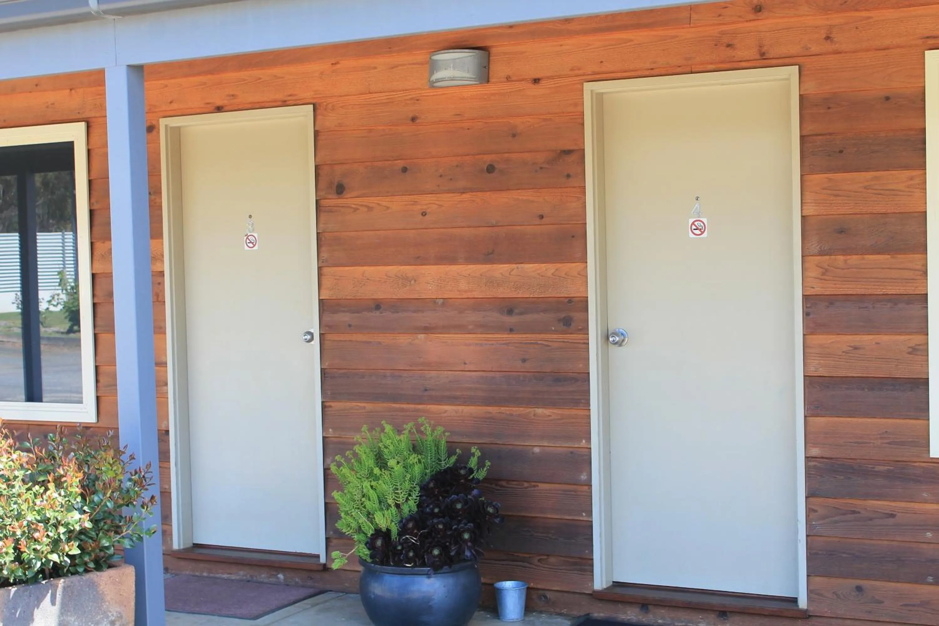 Property building in Chalambar Motel