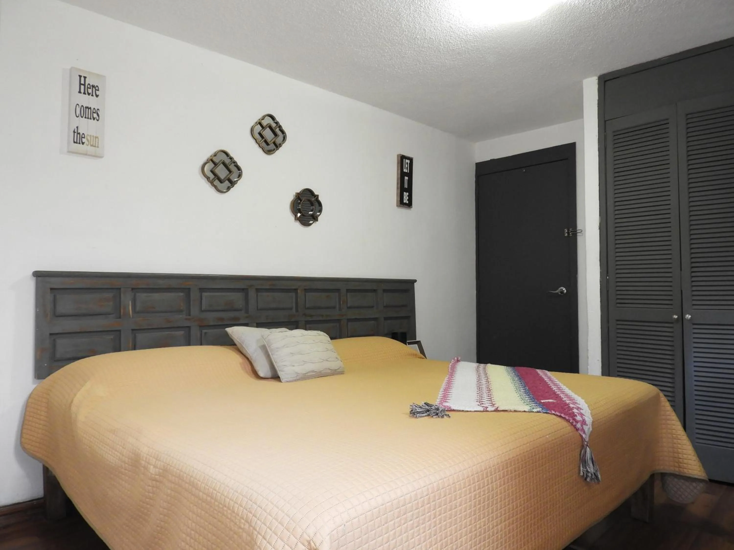 Bed in El Refugio de San Matías