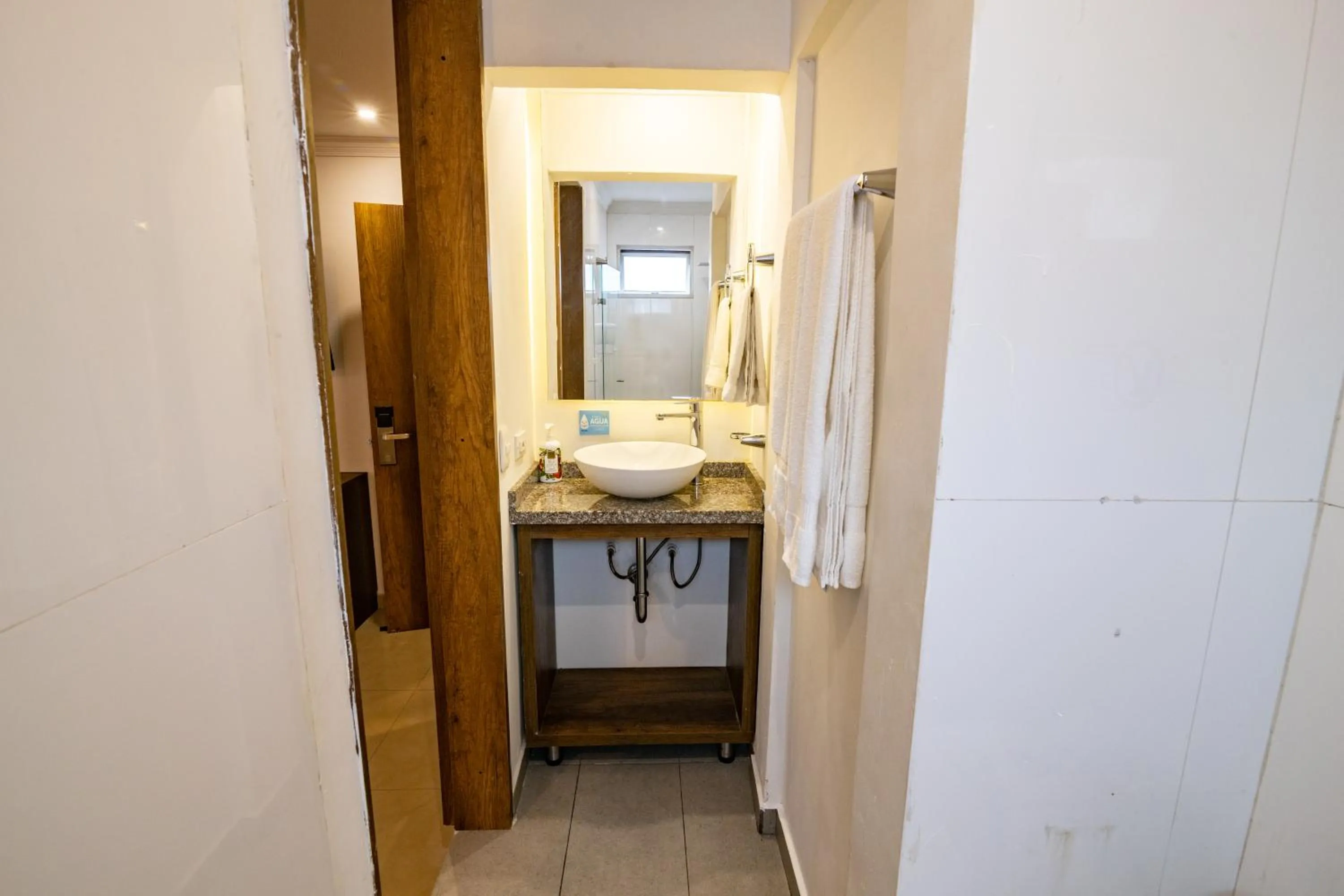 Bathroom in Hotel Amoek