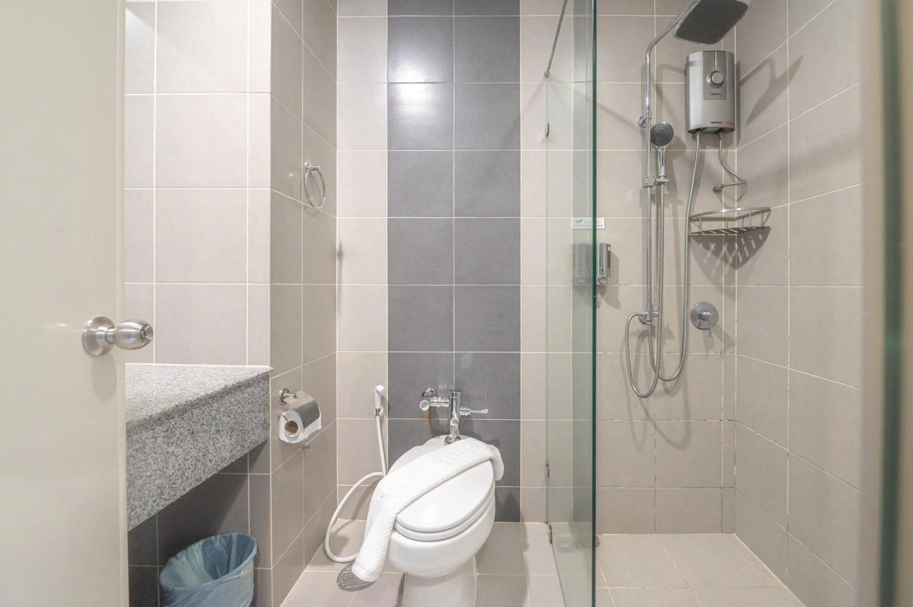 Shower in Eco Hotel by Thammasat