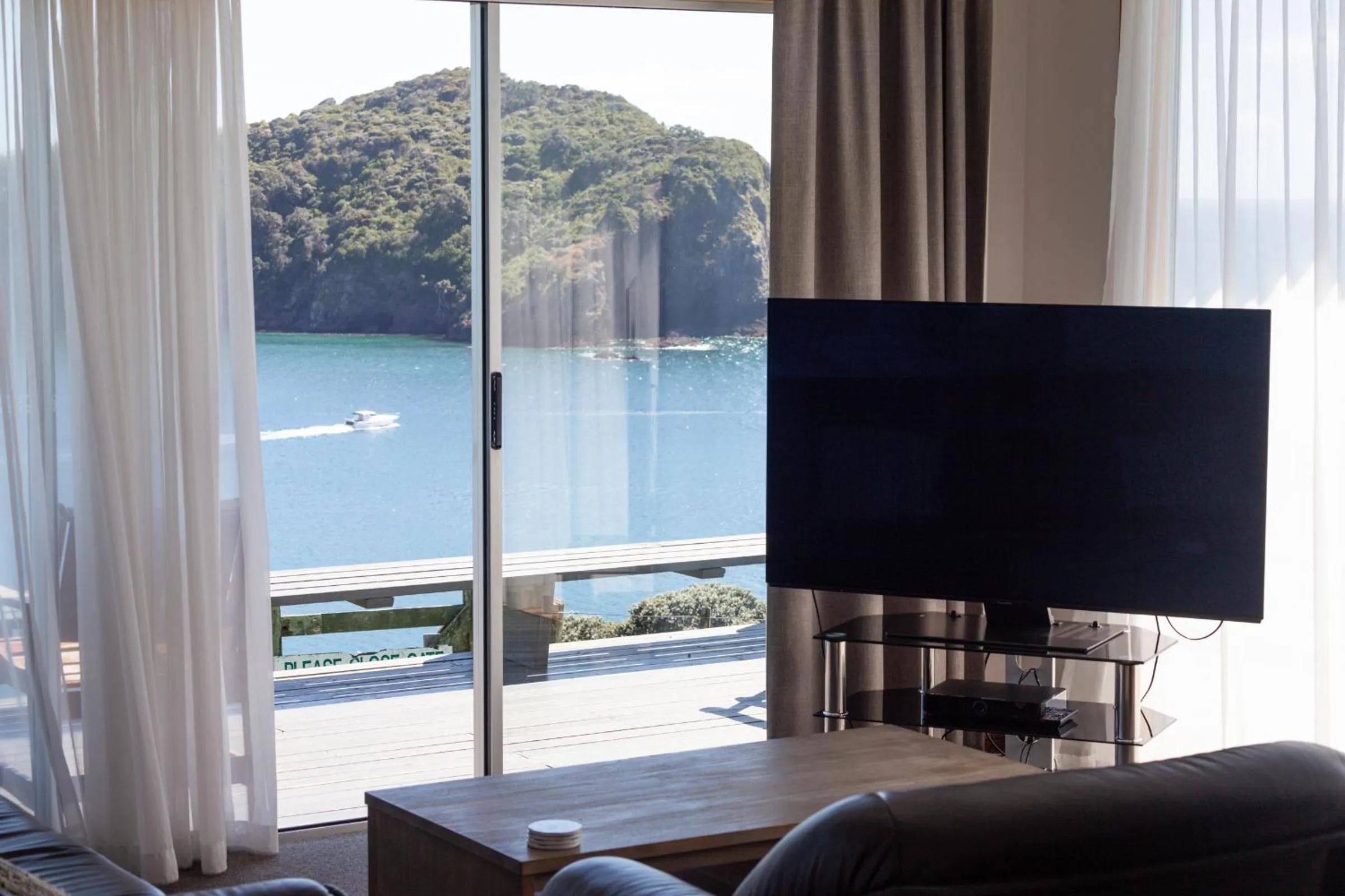 Pacific Rendezvous Resort