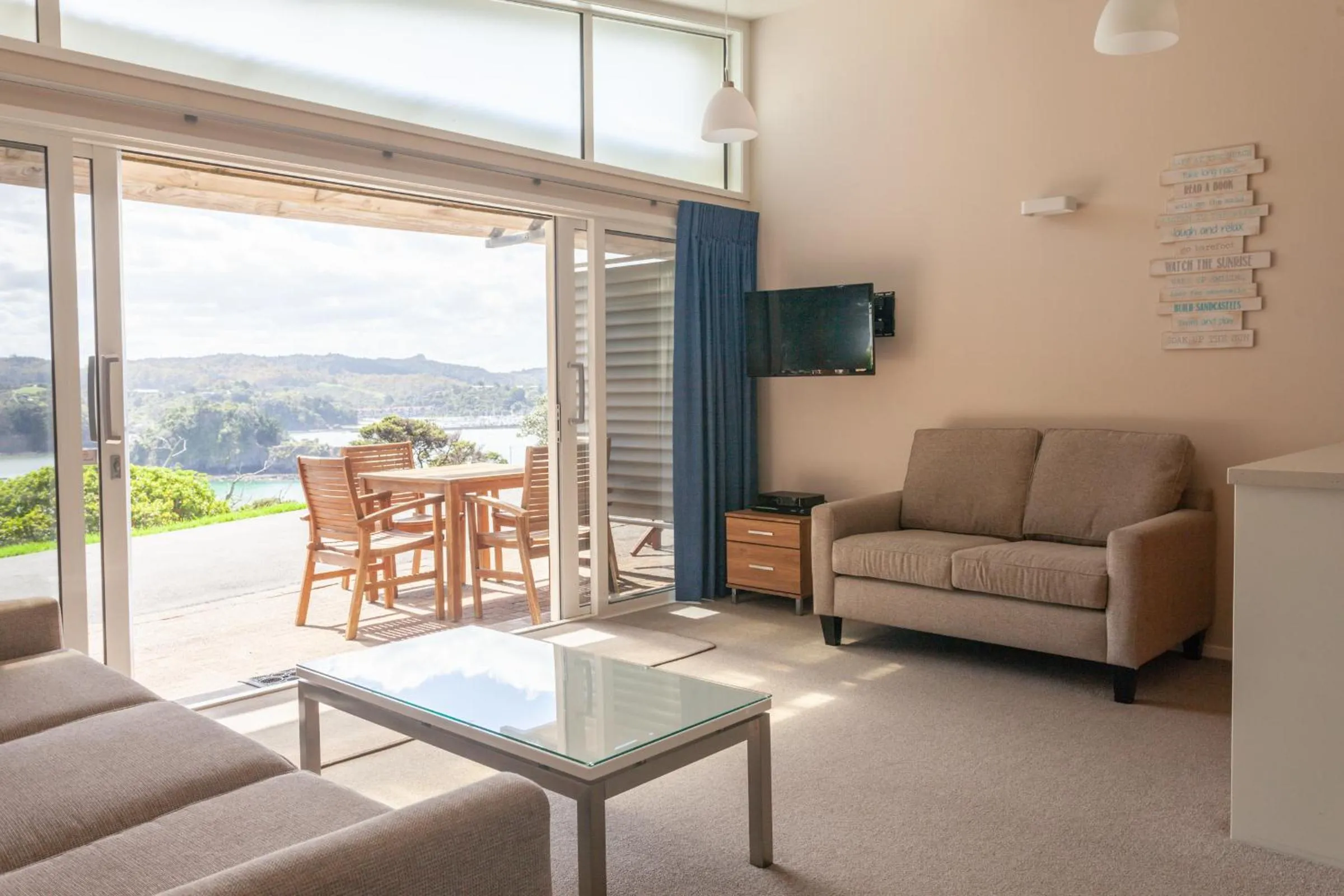 Pacific Rendezvous Resort