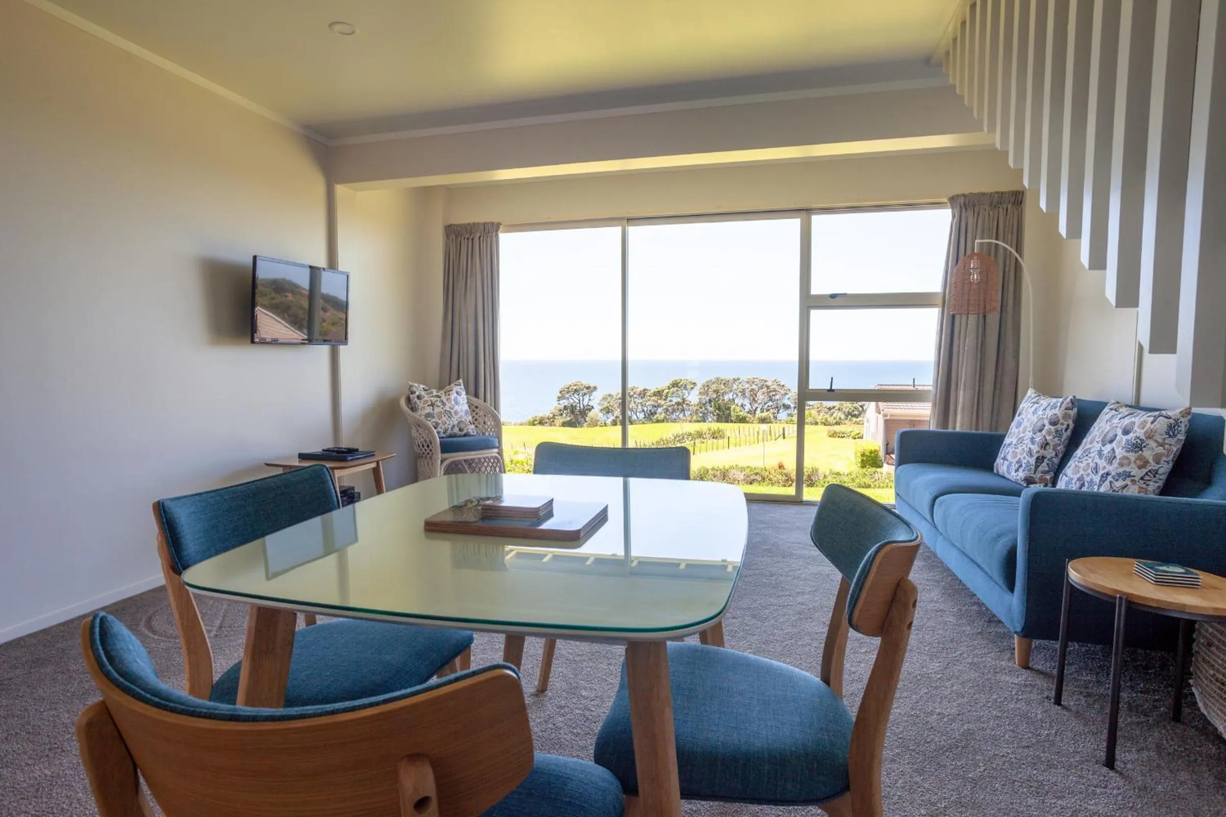 Pacific Rendezvous Resort