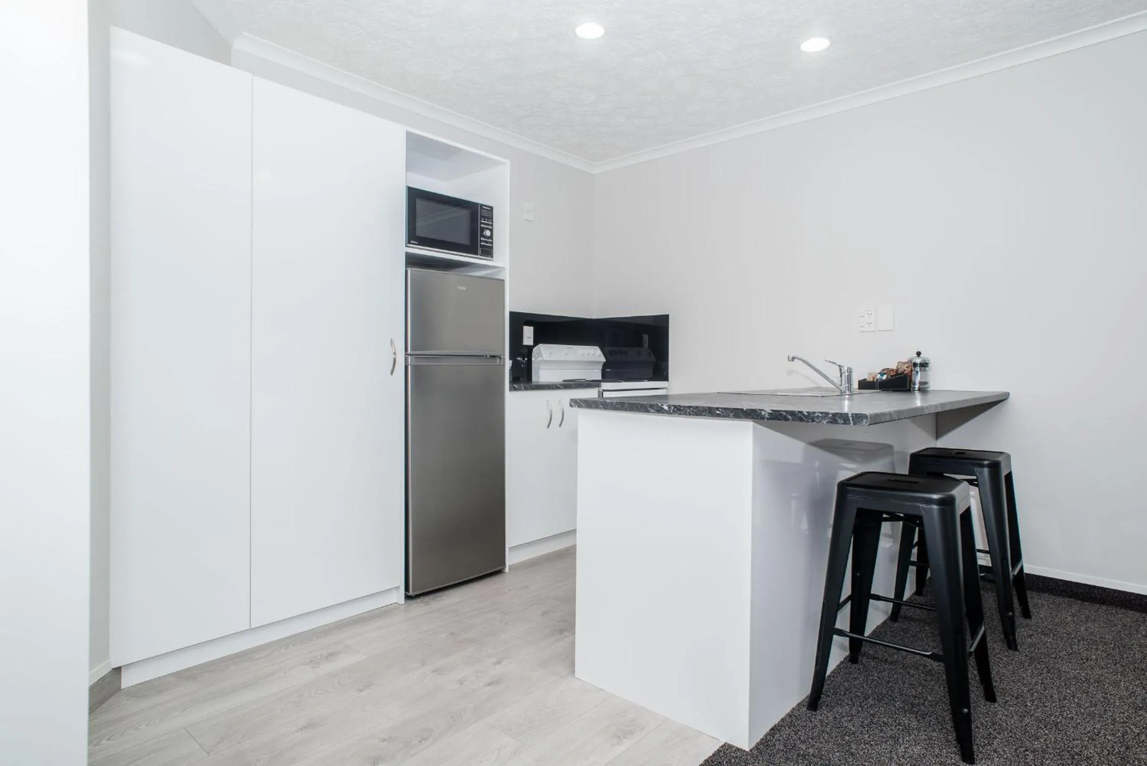 White Heron Motor Lodge