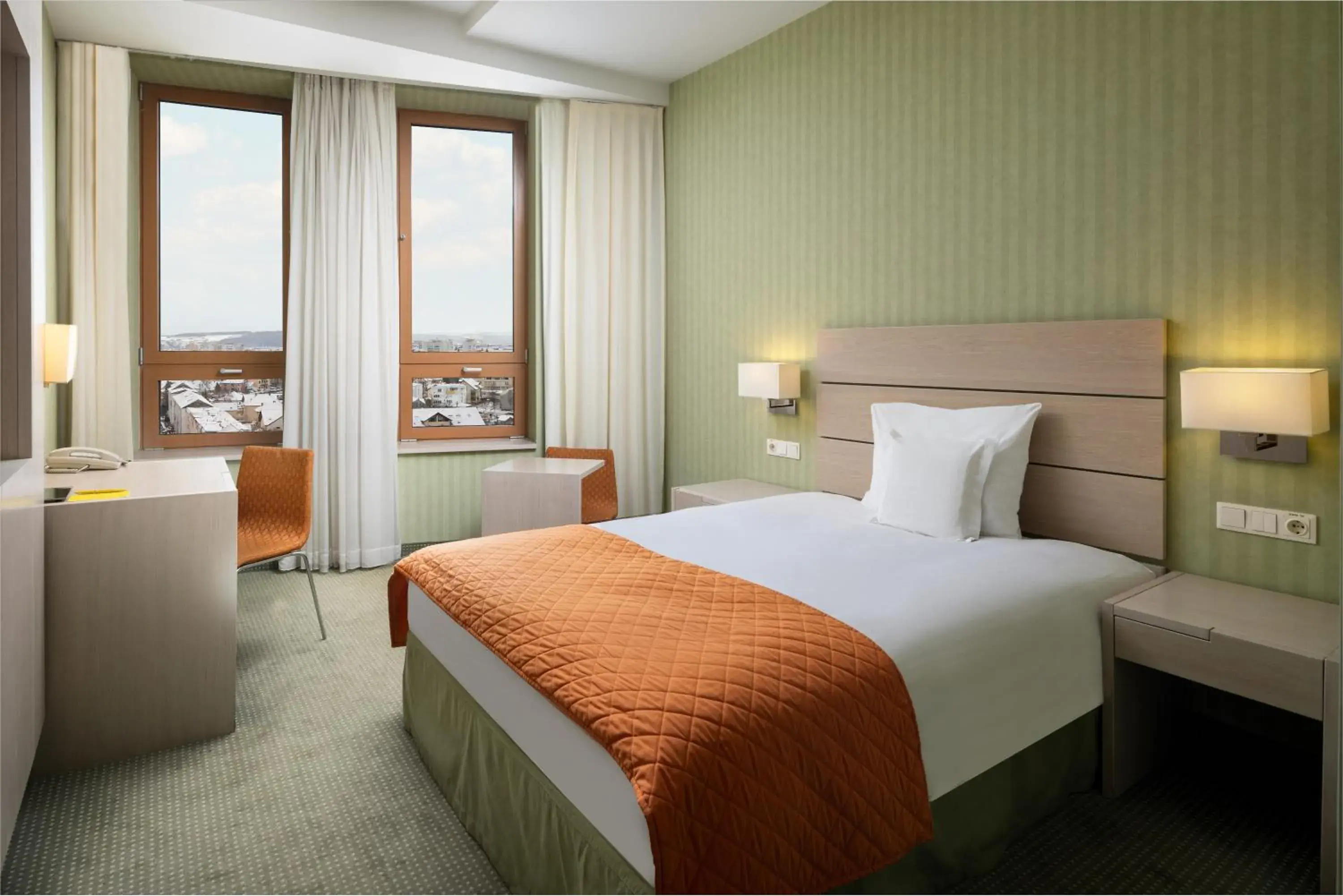 View (from property/room), Bed in Hotel Golden Tulip Ana Tower Sibiu View (from property/room), Bed in Hotel Golden Tulip Ana Tower Sibiu