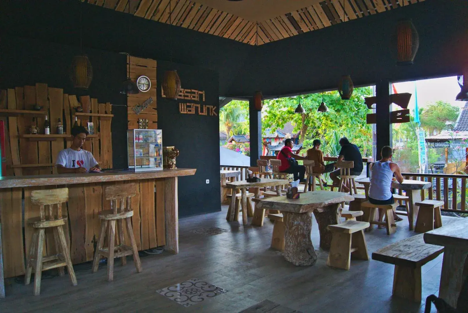 Restaurant/places to eat in GHamed Sari Restaurant/places to eat in GHamed Sari