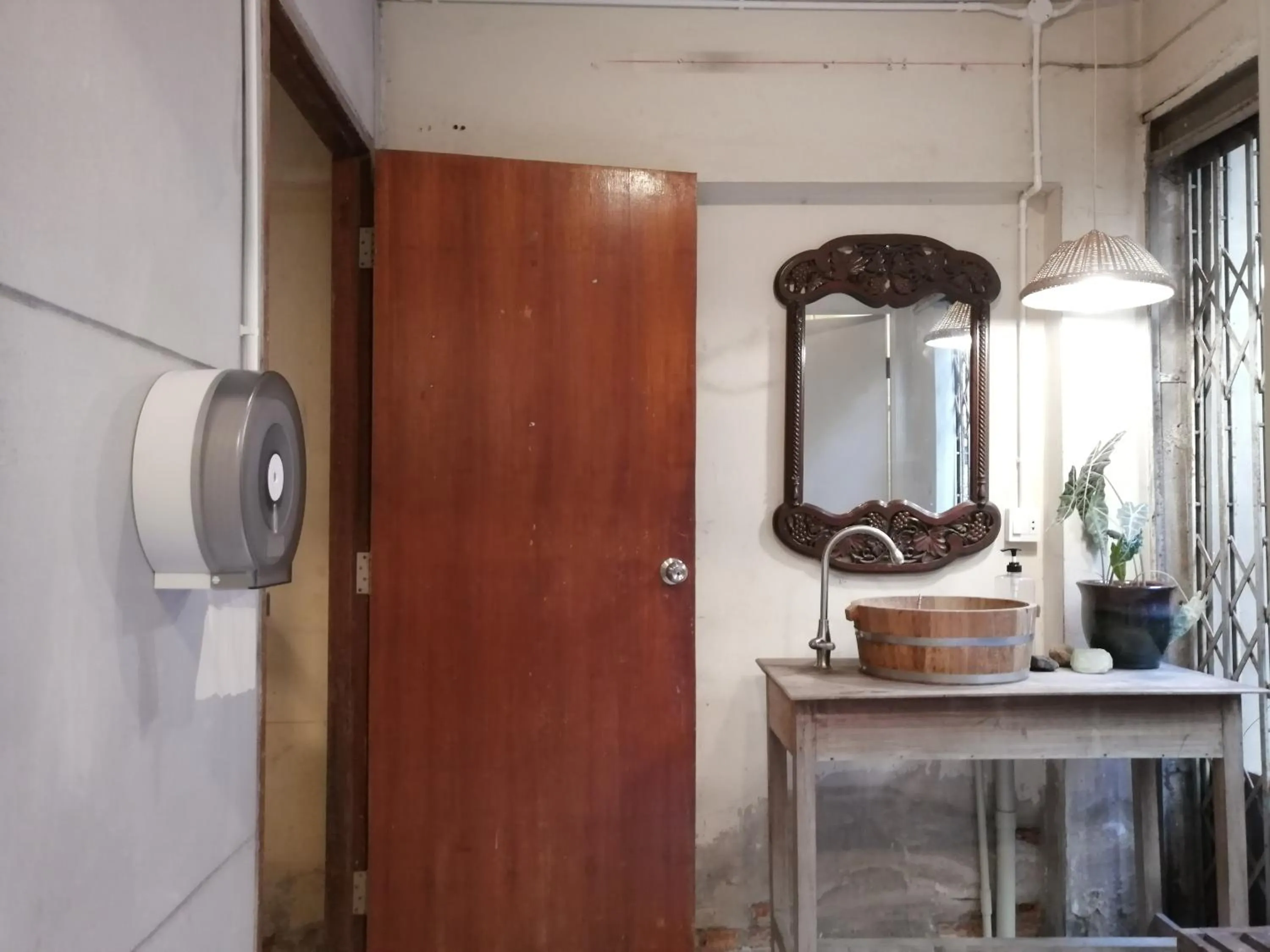 Boundary Hostel and Cafe