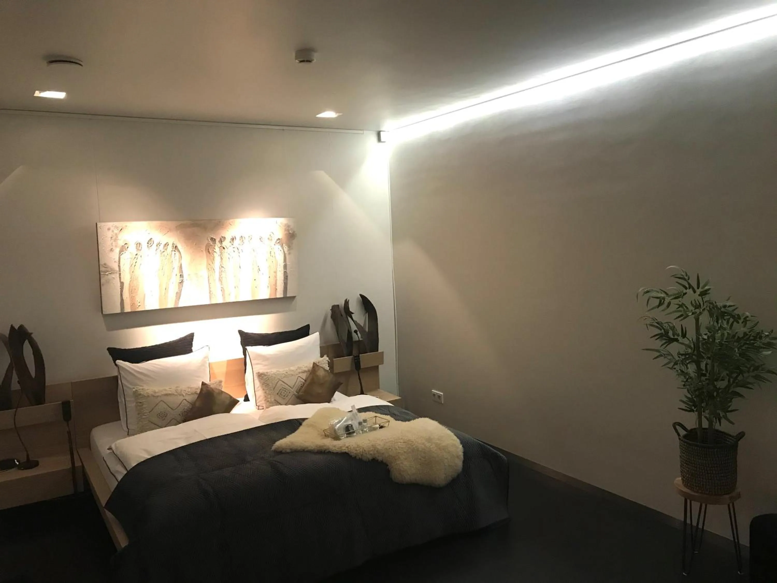 Bed in WK12 Suite