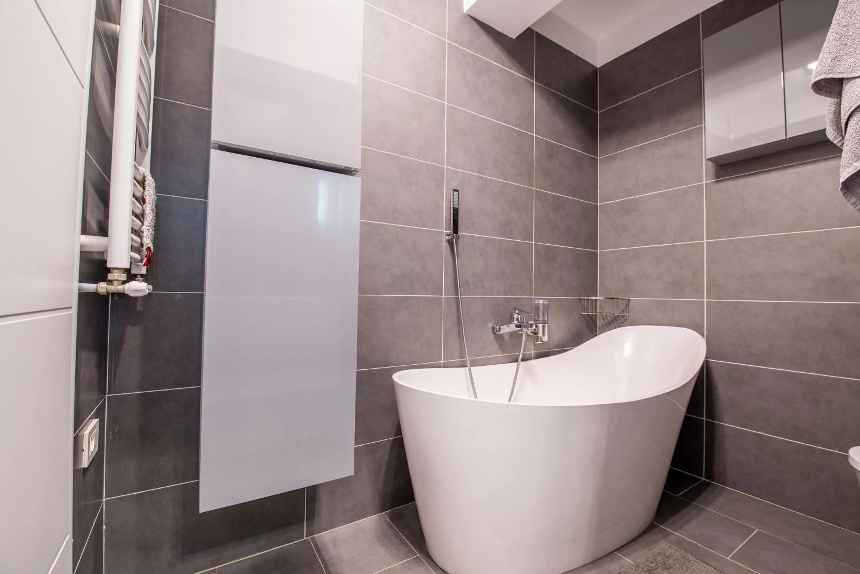 Bathroom in Luxury Two Room Apartment Residence Militari M3