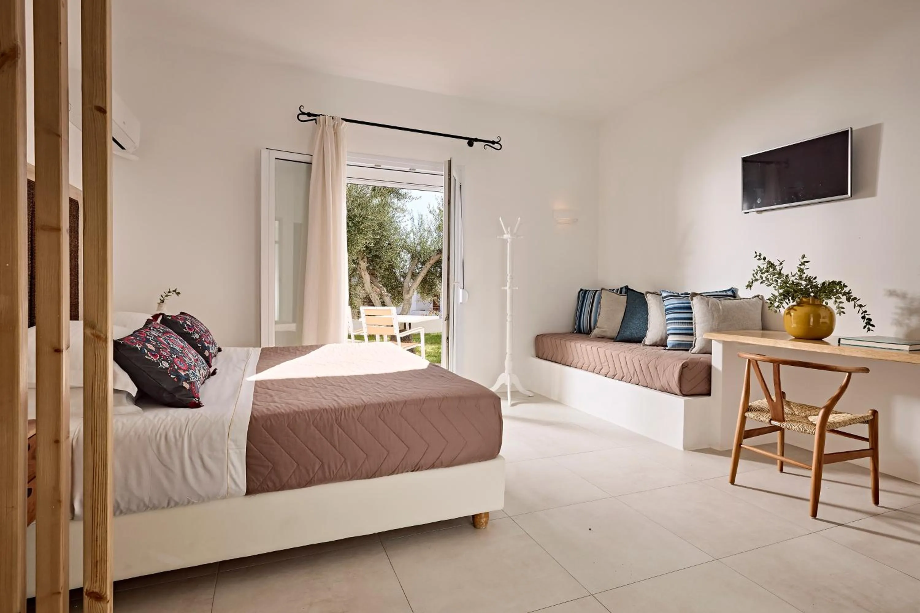 Bed in Santa Maria Village Resort & Spa