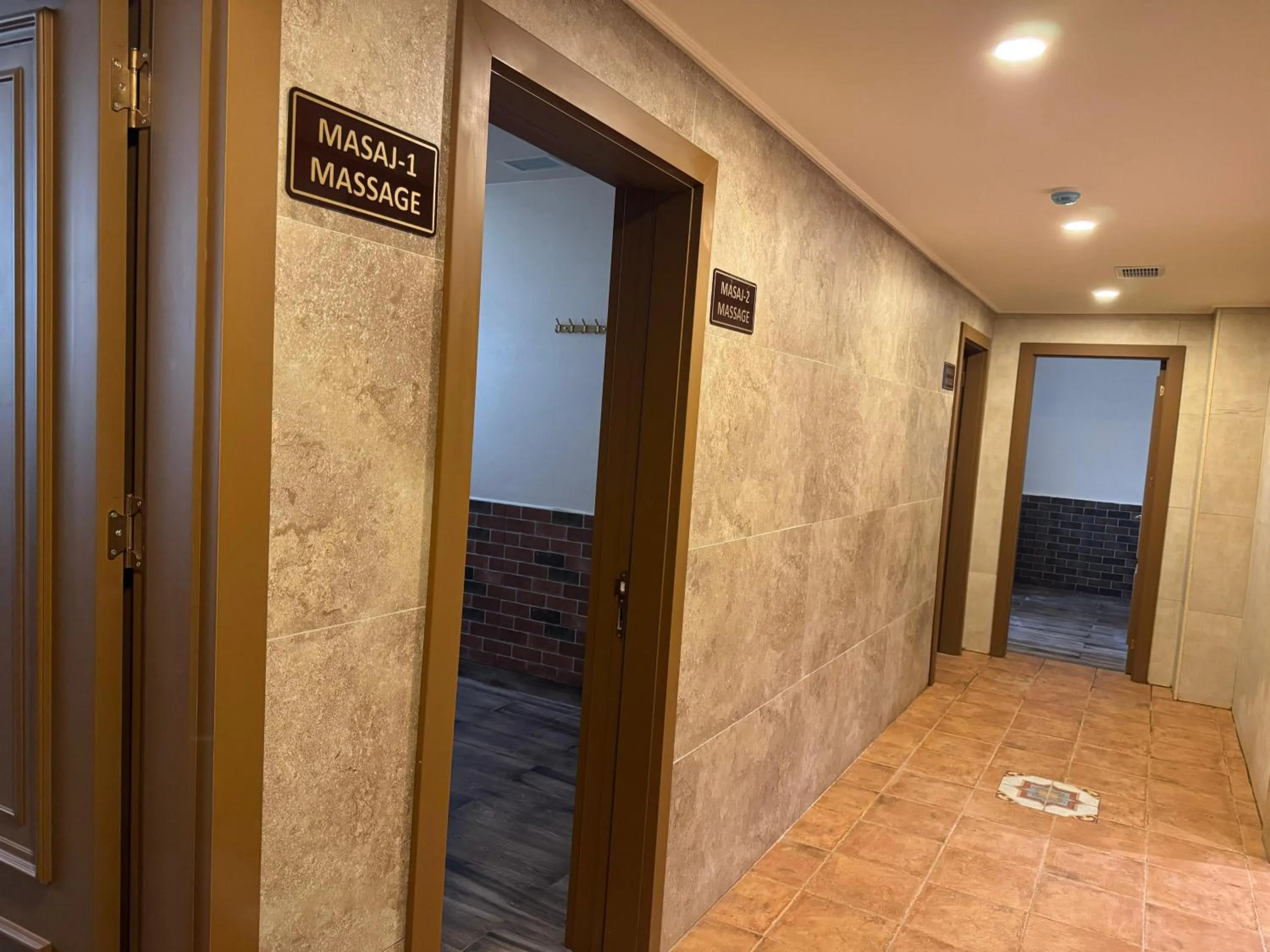 Massage in Aysberq Resort