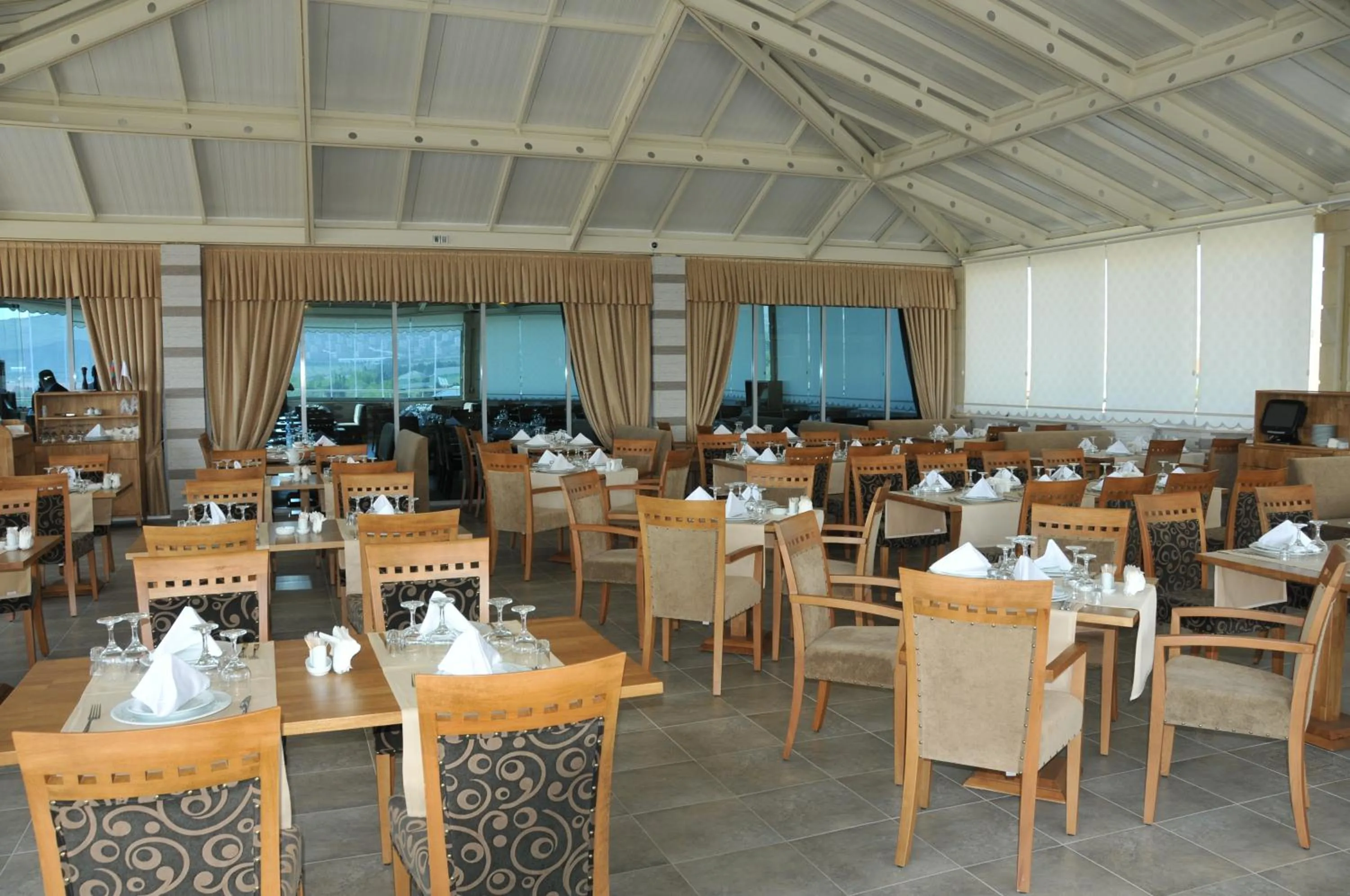 Restaurant/places to eat in Aysberq Resort