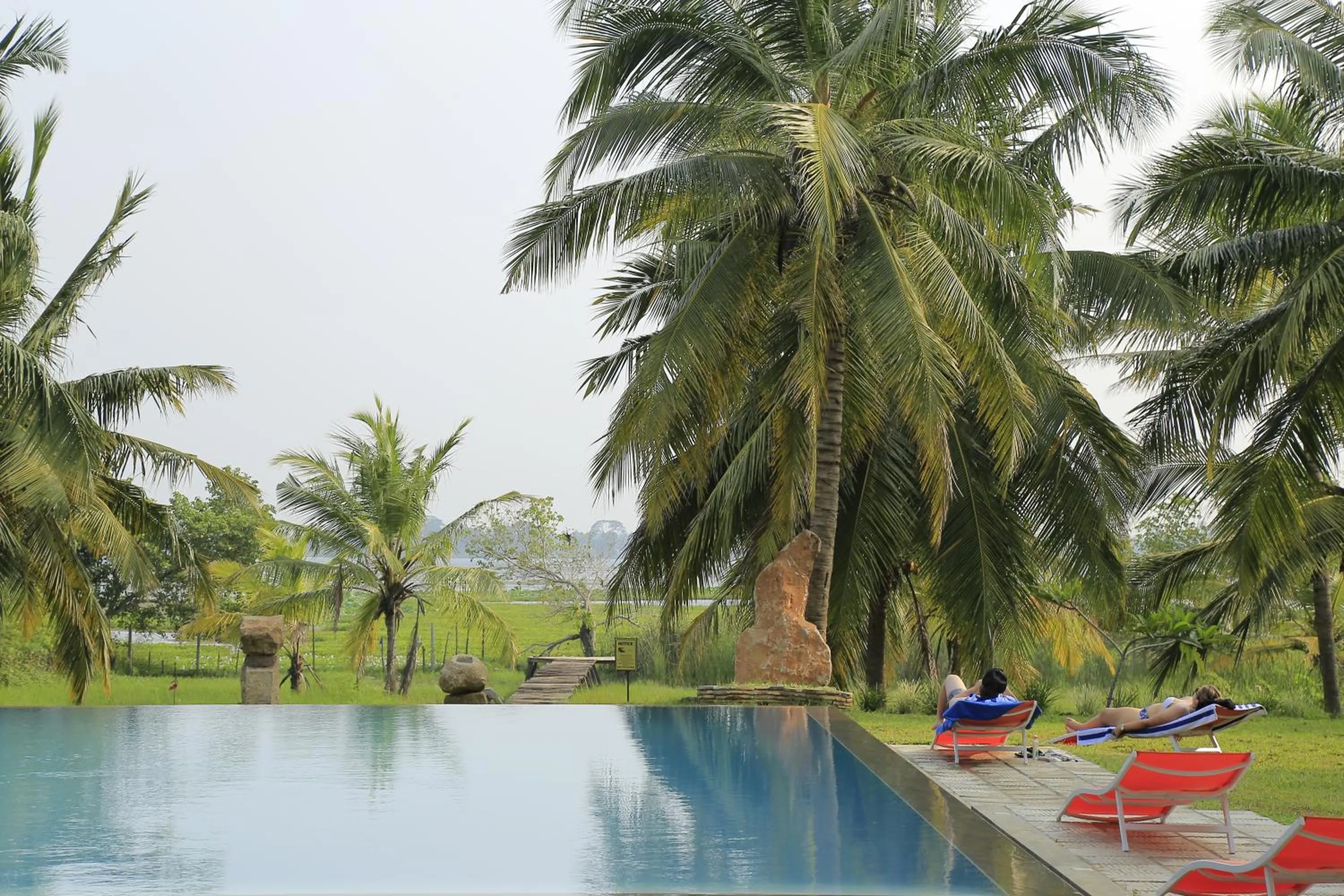 Swimming pool in Tara Watergate