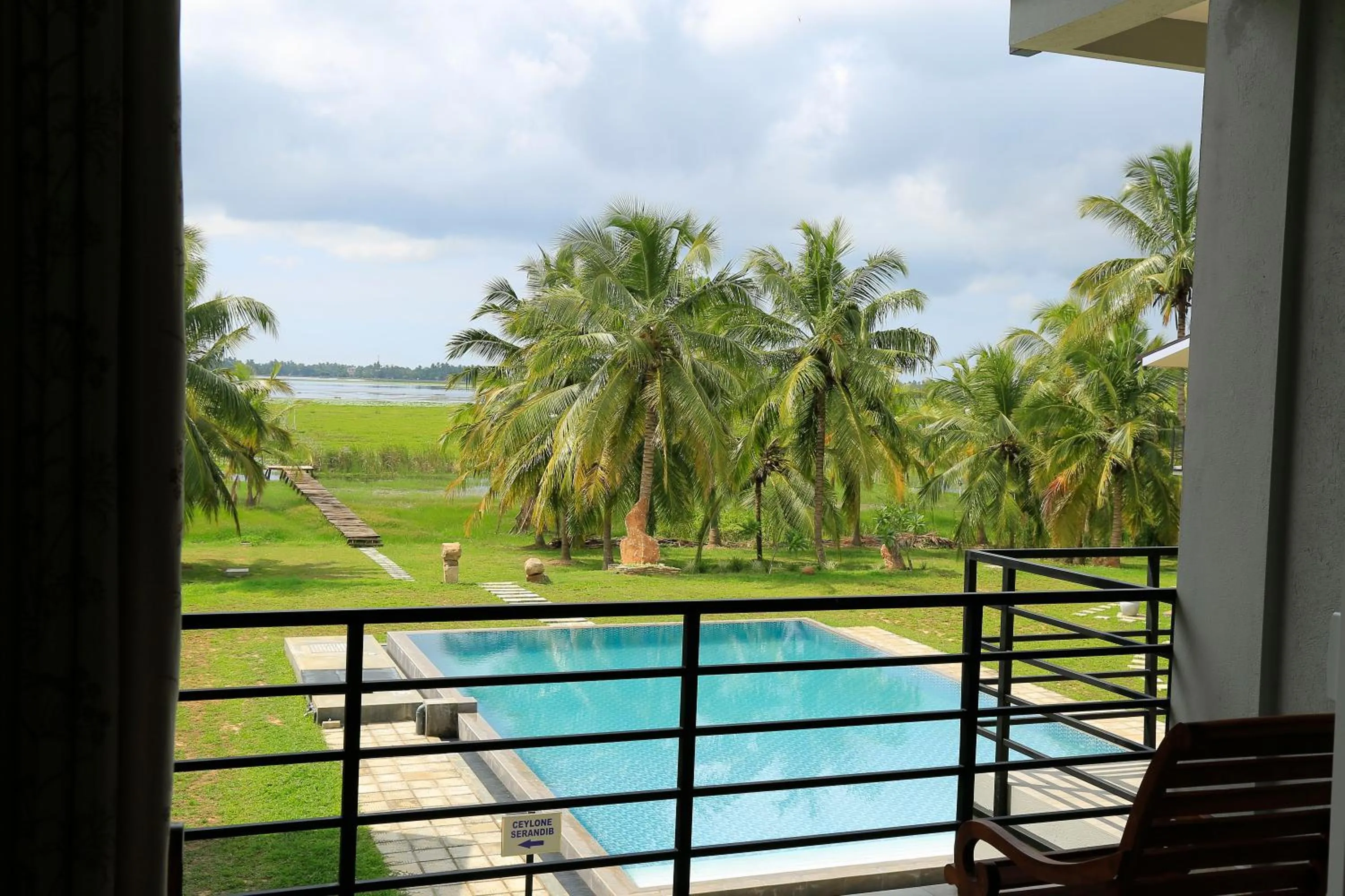 Balcony/Terrace in Tara Watergate
